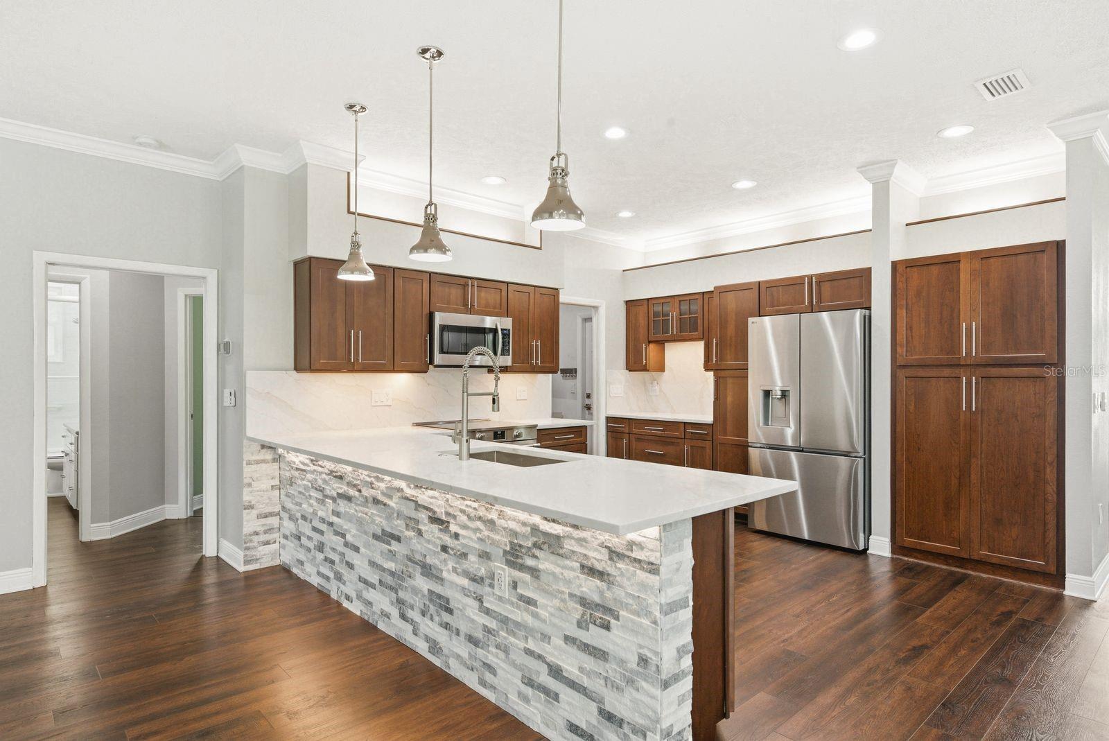 PIPERS MEADOW - Residential