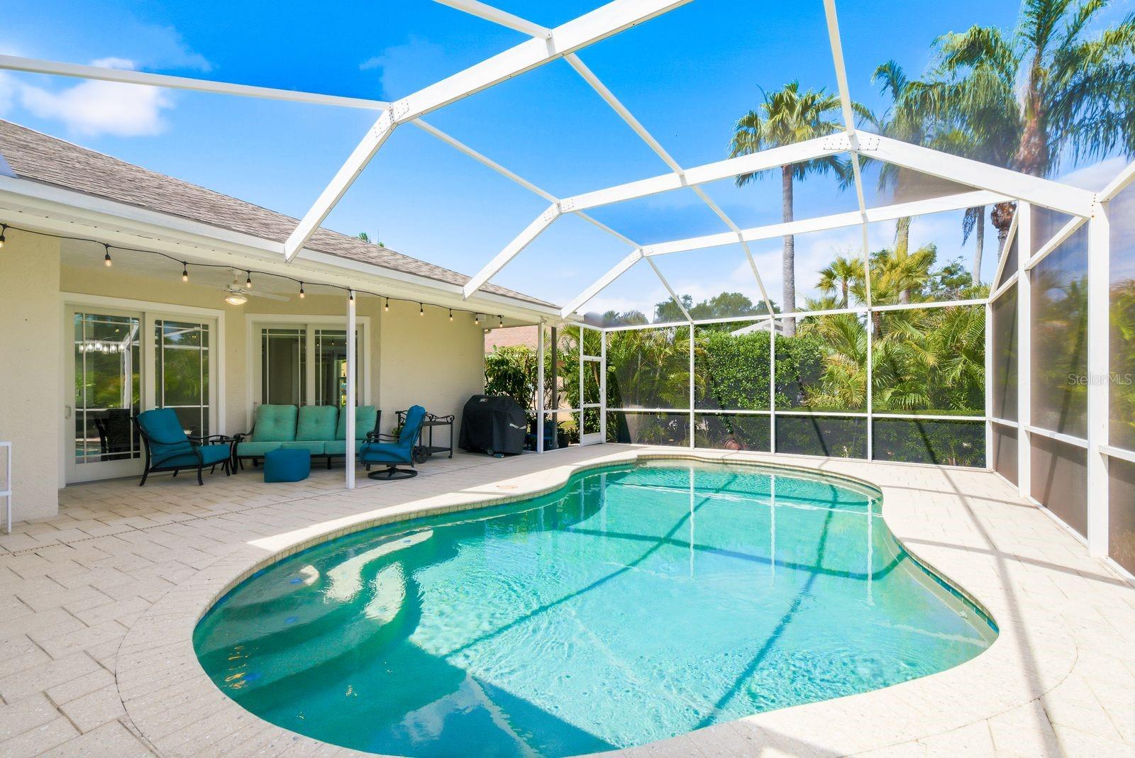 PIPERS MEADOW - Residential
