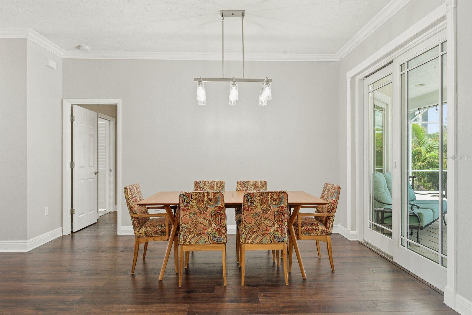 PIPERS MEADOW - Residential