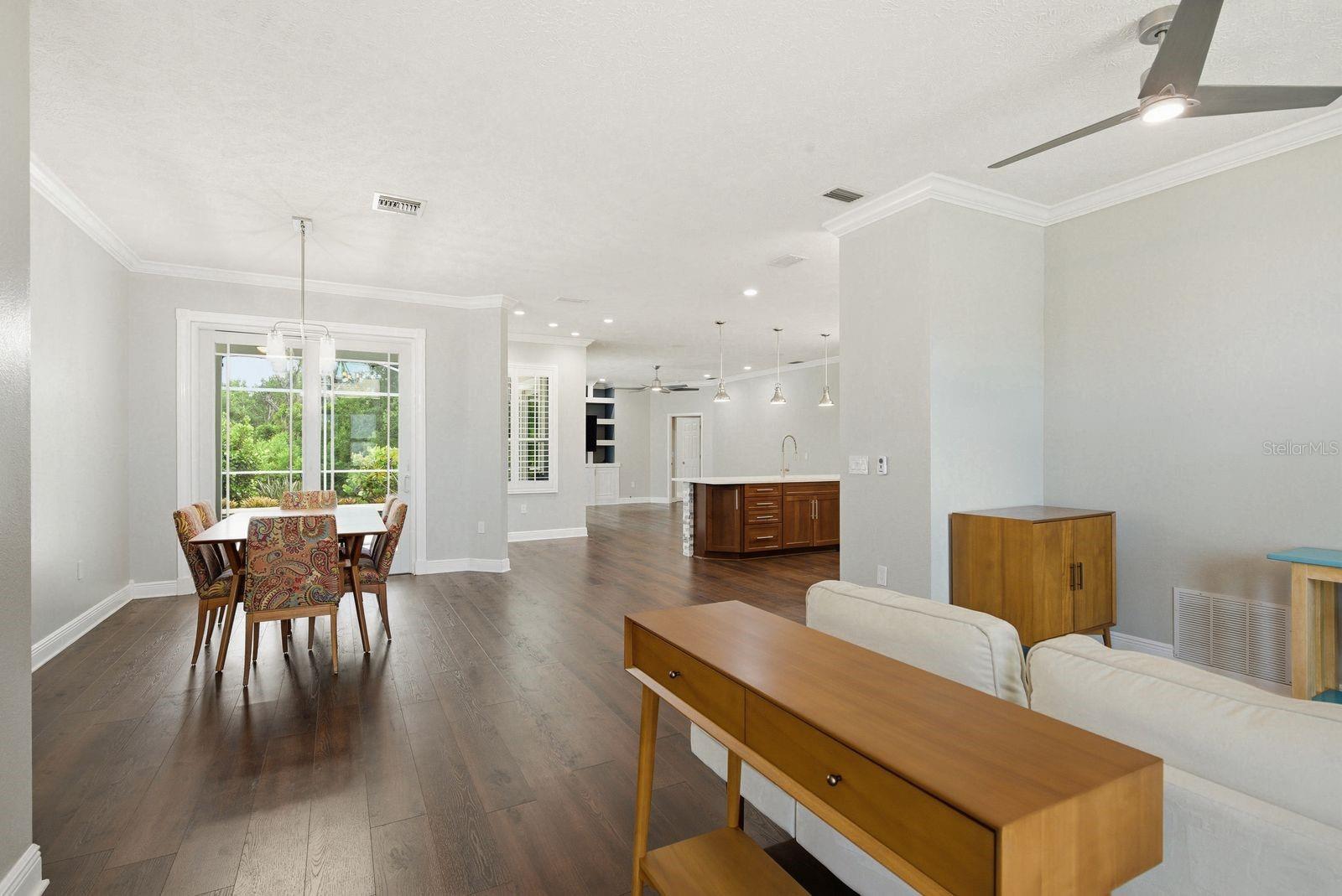 PIPERS MEADOW - Residential