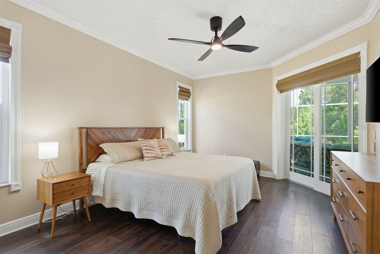 PIPERS MEADOW - Residential
