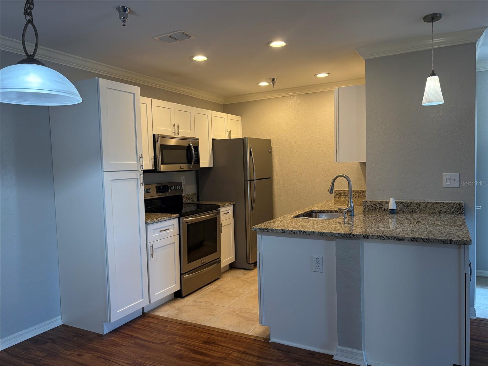 ITOPIA PRIVATE RESIDENCES CONDO - Residential Lease