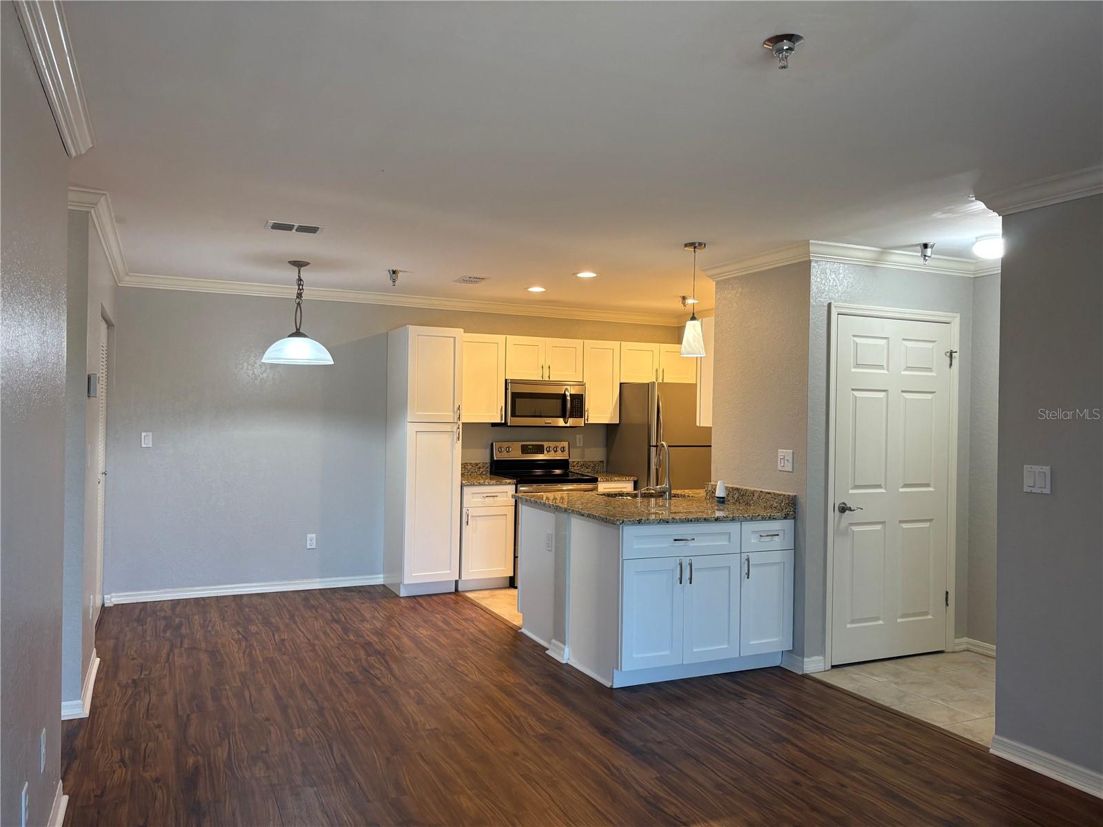 ITOPIA PRIVATE RESIDENCES CONDO - Residential Lease