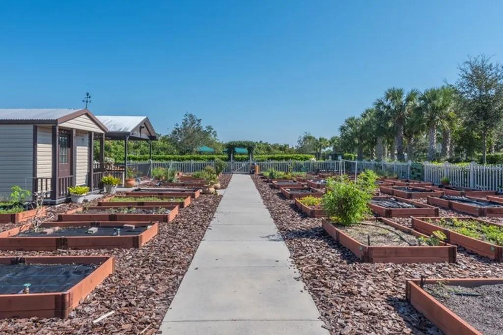 VALENCIA LAKES TR MM PH - Residential