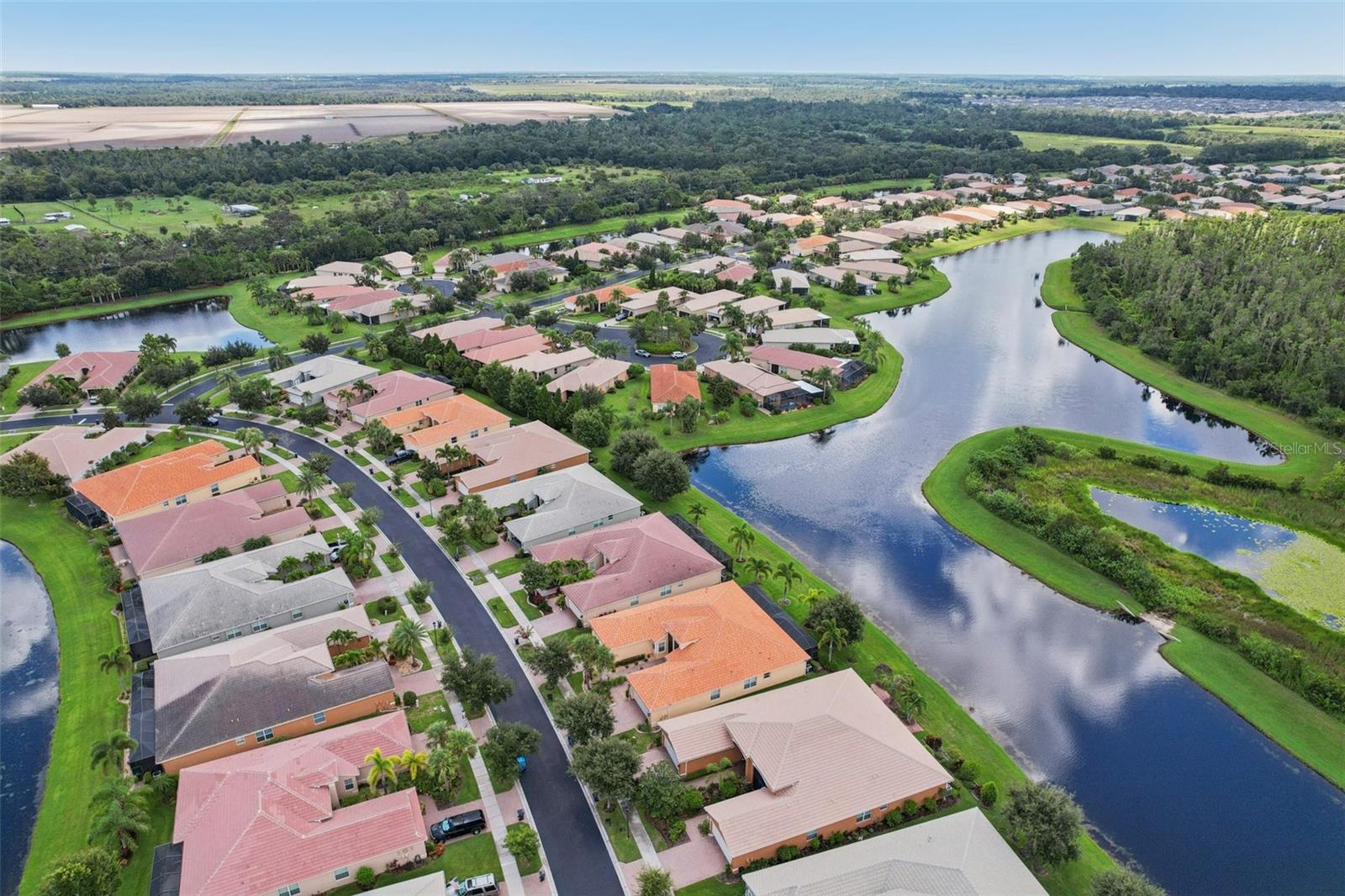 VALENCIA LAKES TR MM PH - Residential