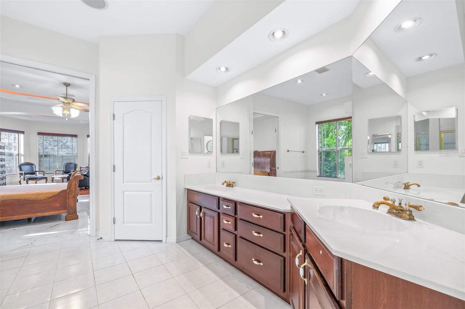 ARBOR GREENE - Residential