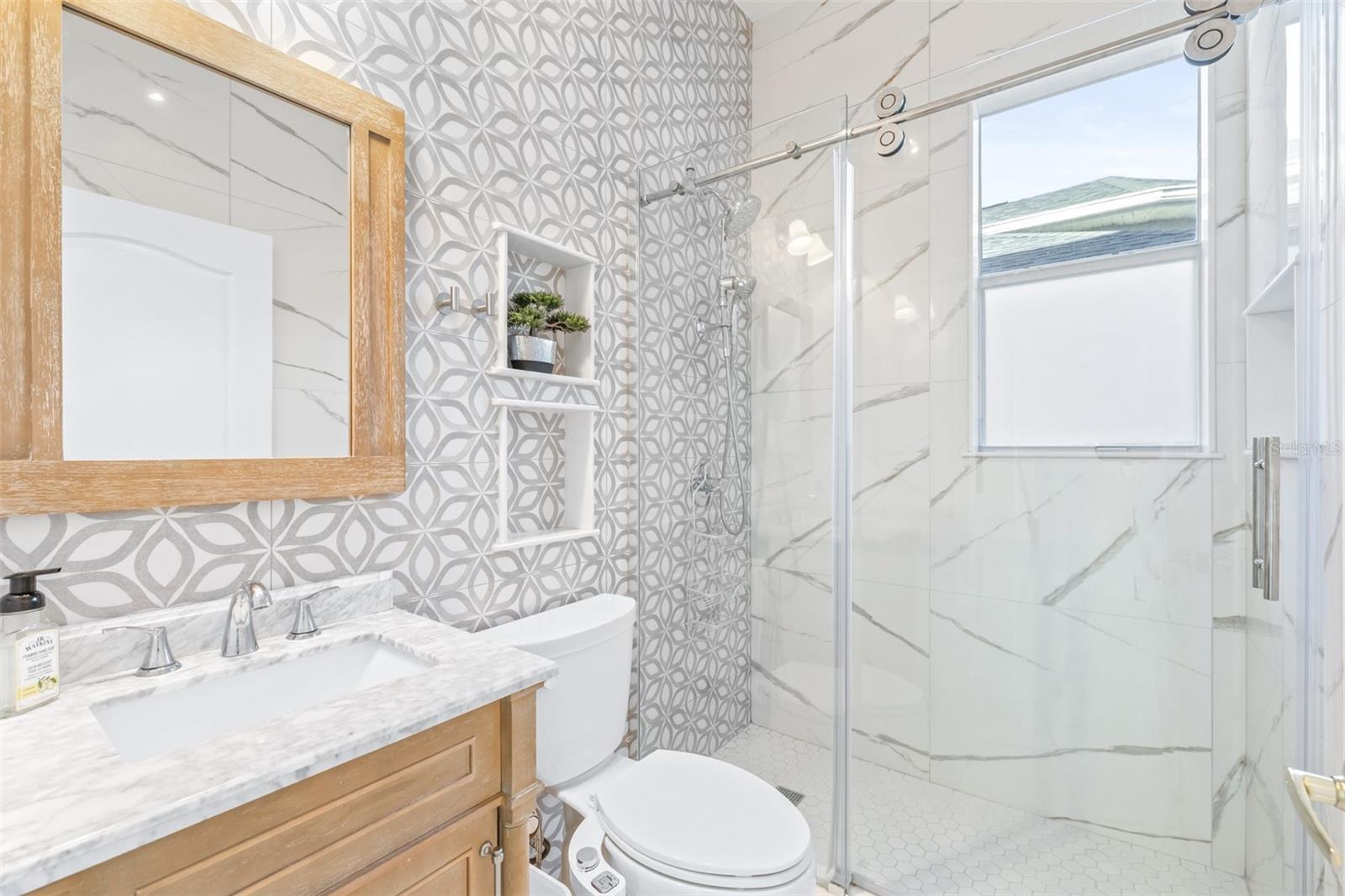 ARBOR GREENE - Residential