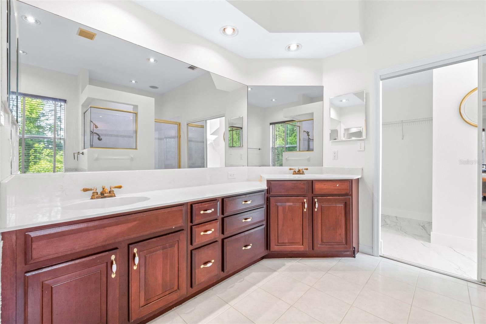 ARBOR GREENE - Residential