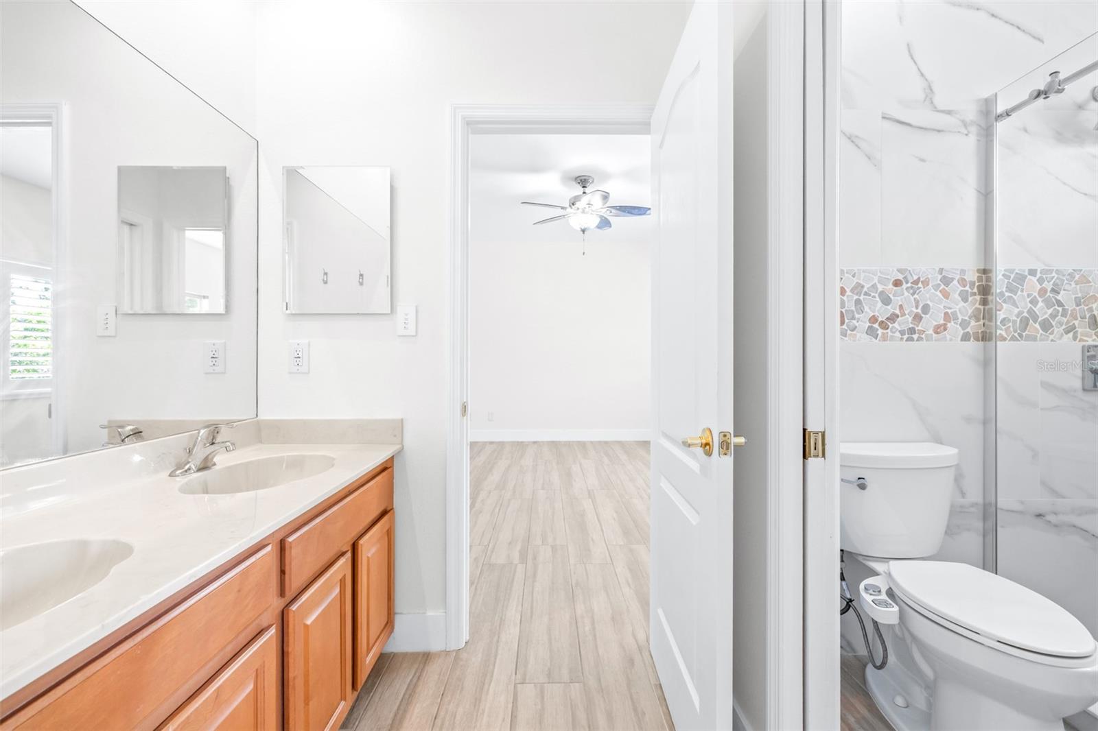 ARBOR GREENE - Residential