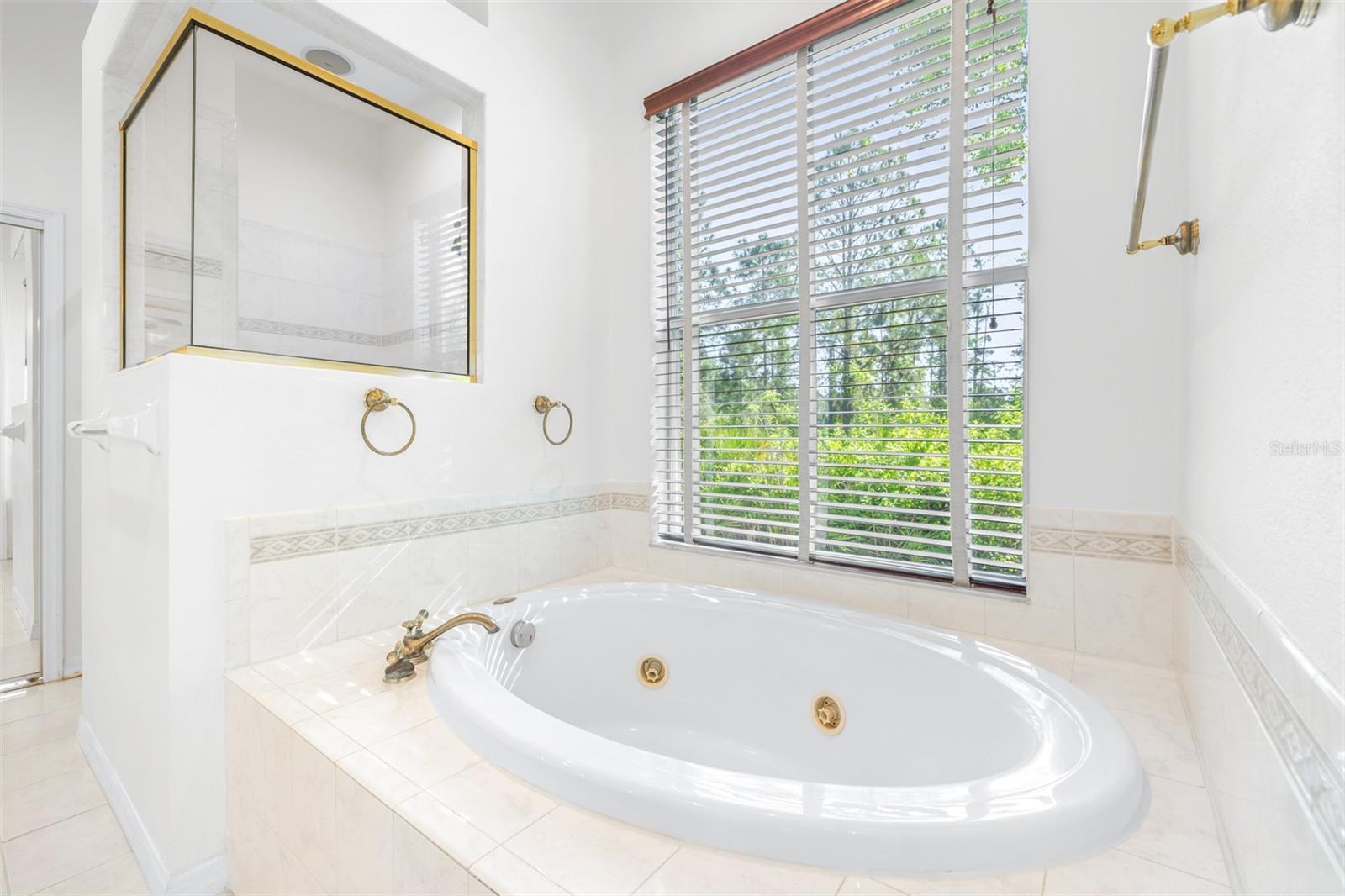 ARBOR GREENE - Residential