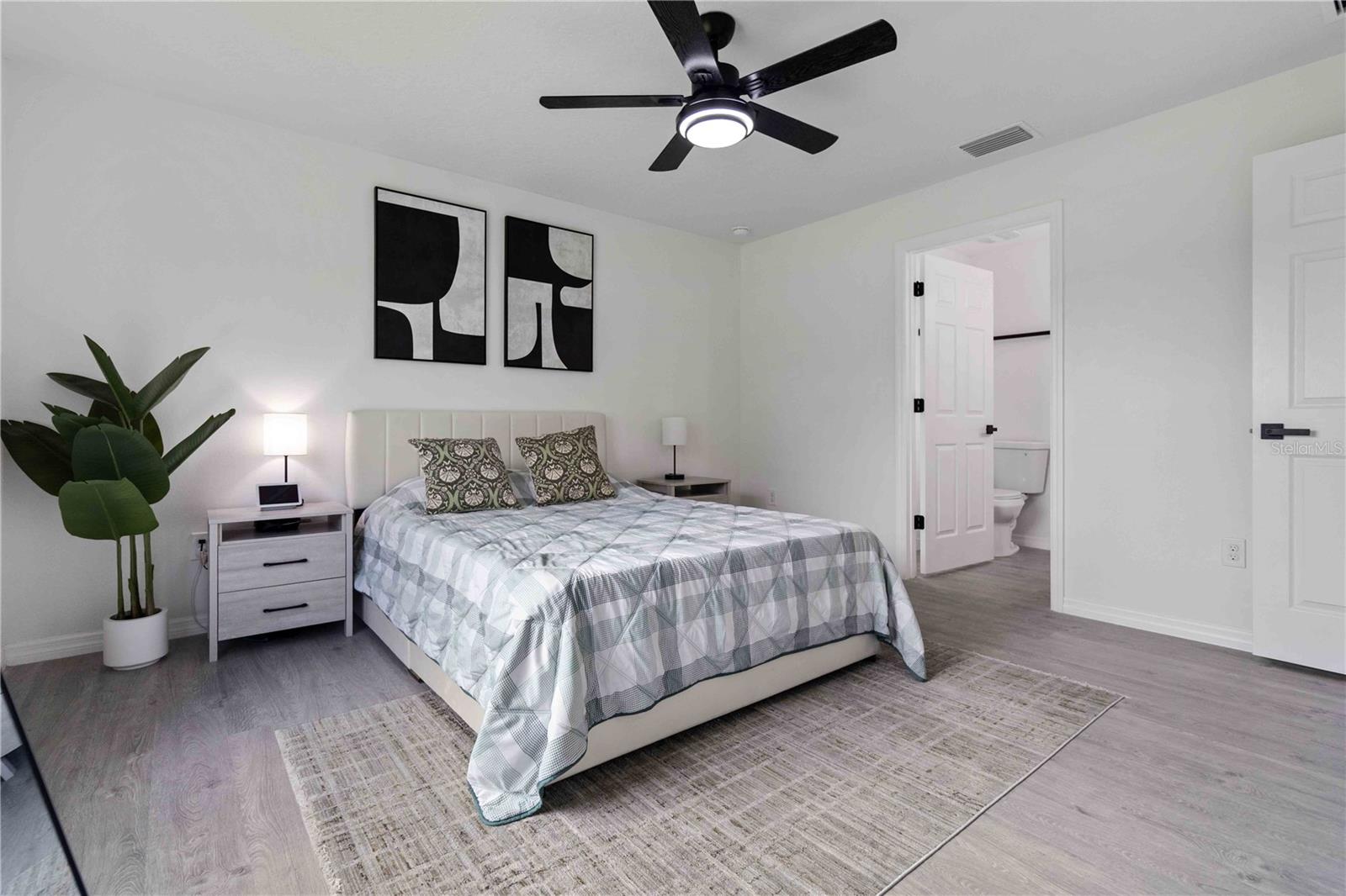 PORT MALABAR UNIT 18 - Residential