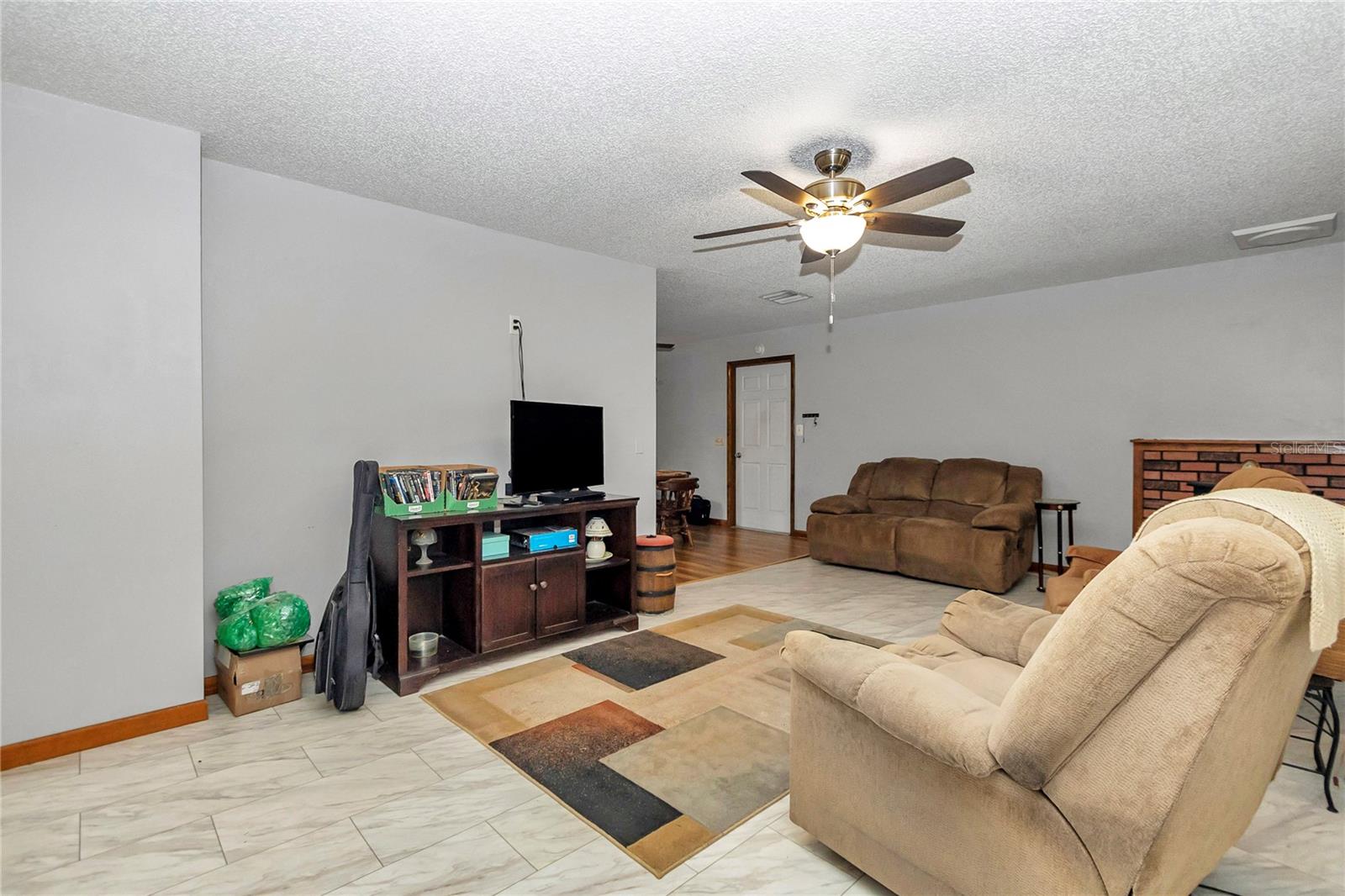 WOODS & LAKES - Residential