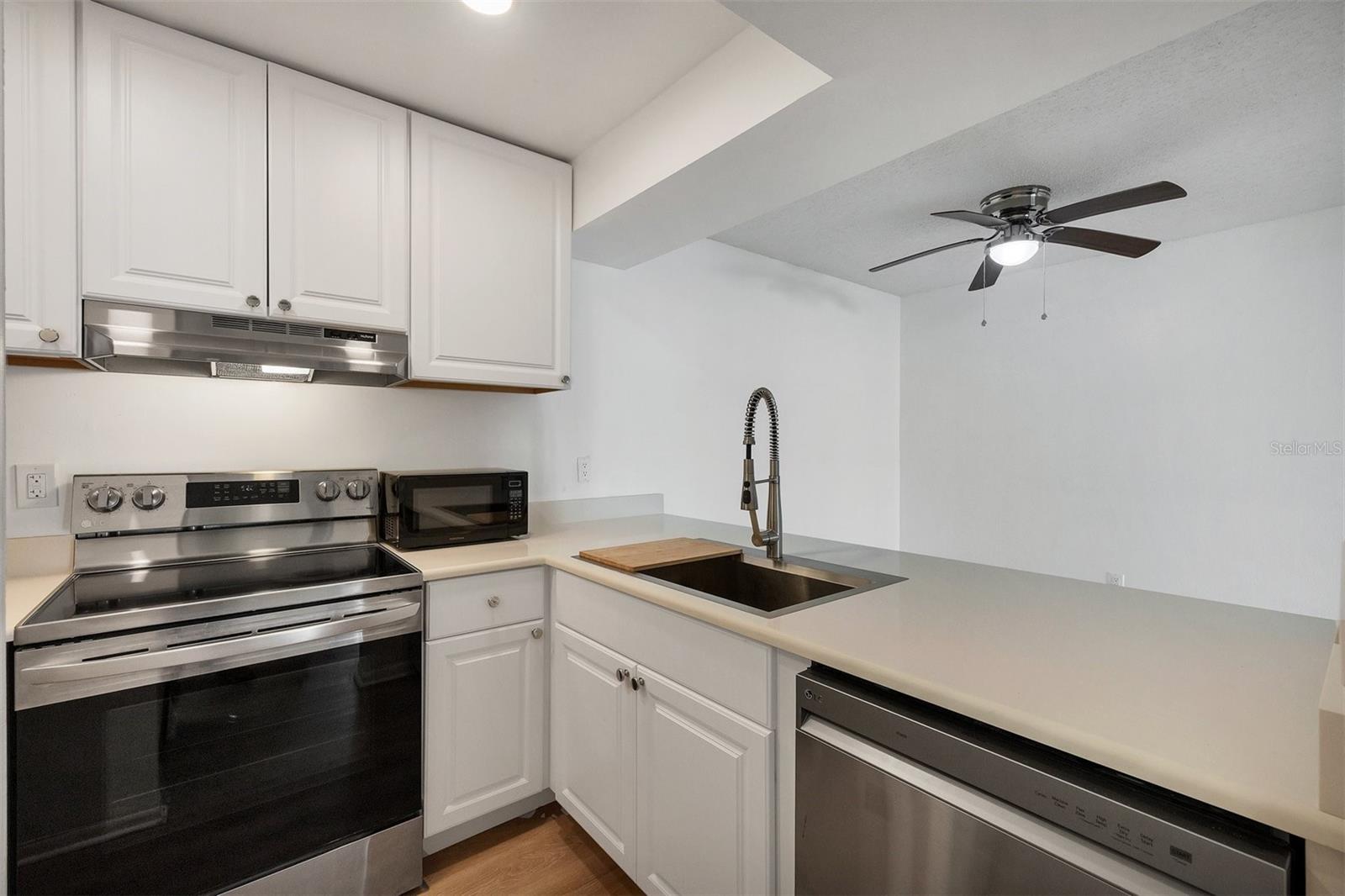 VILLAGE BROOKE SEC 3 - Residential