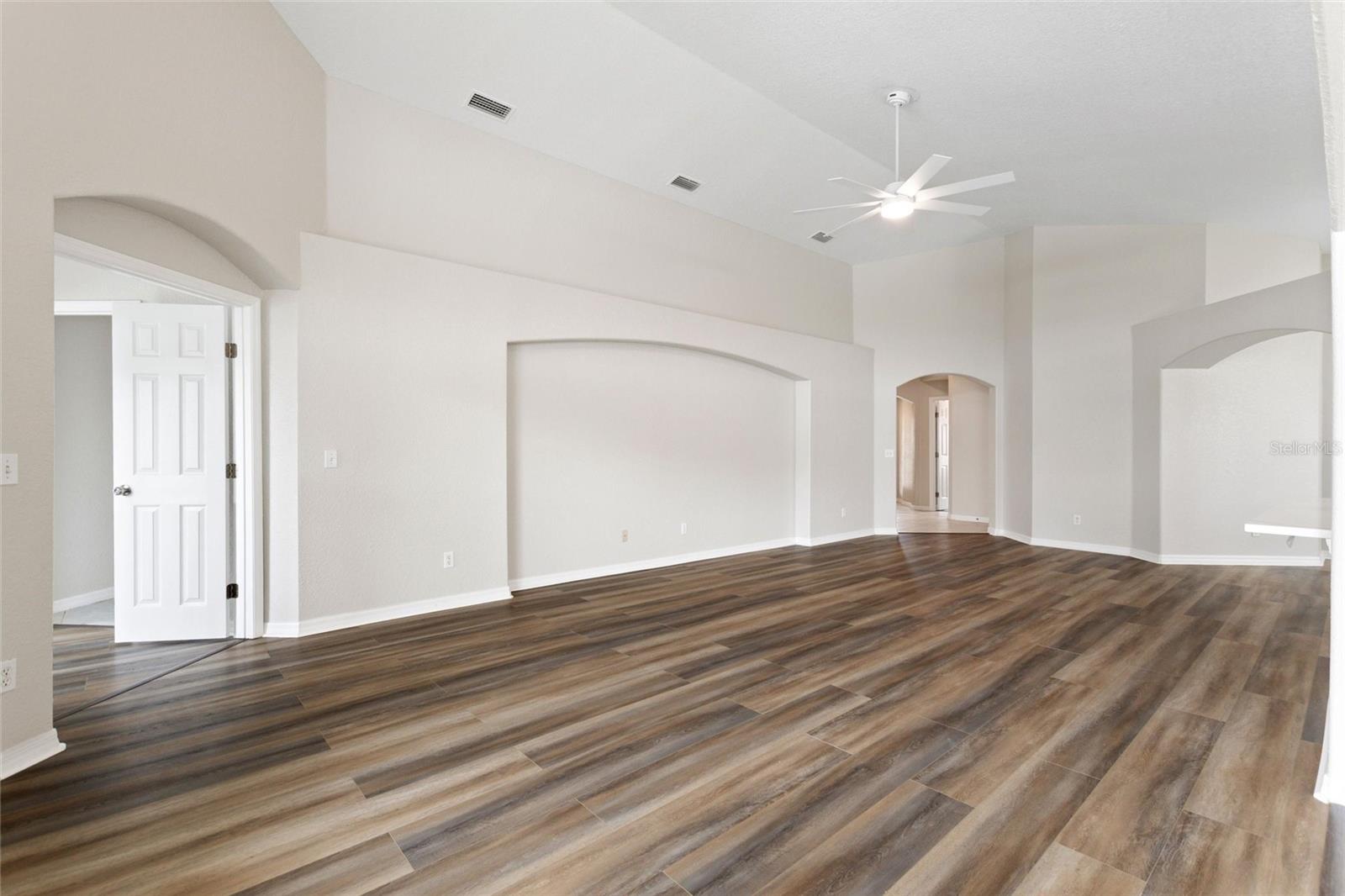 HIGH POINTE NORTH - Residential