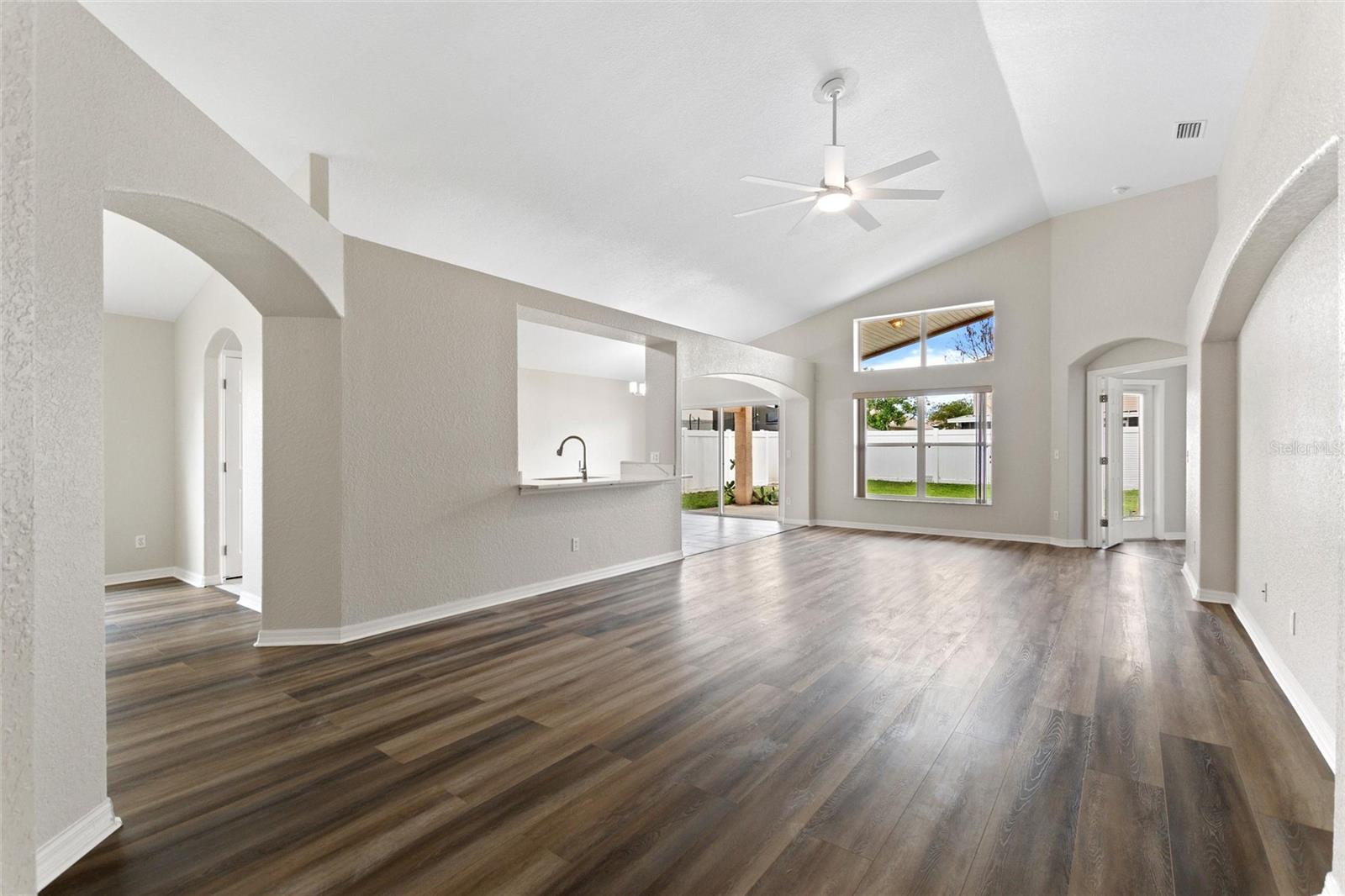 HIGH POINTE NORTH - Residential