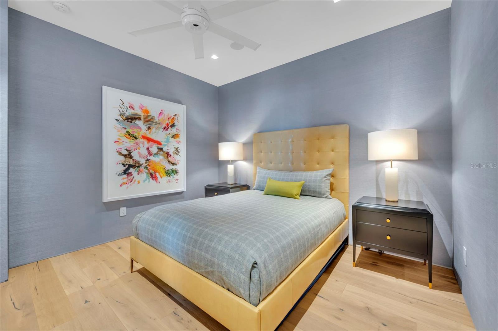 SANCTUARY DOWNTOWN - Residential