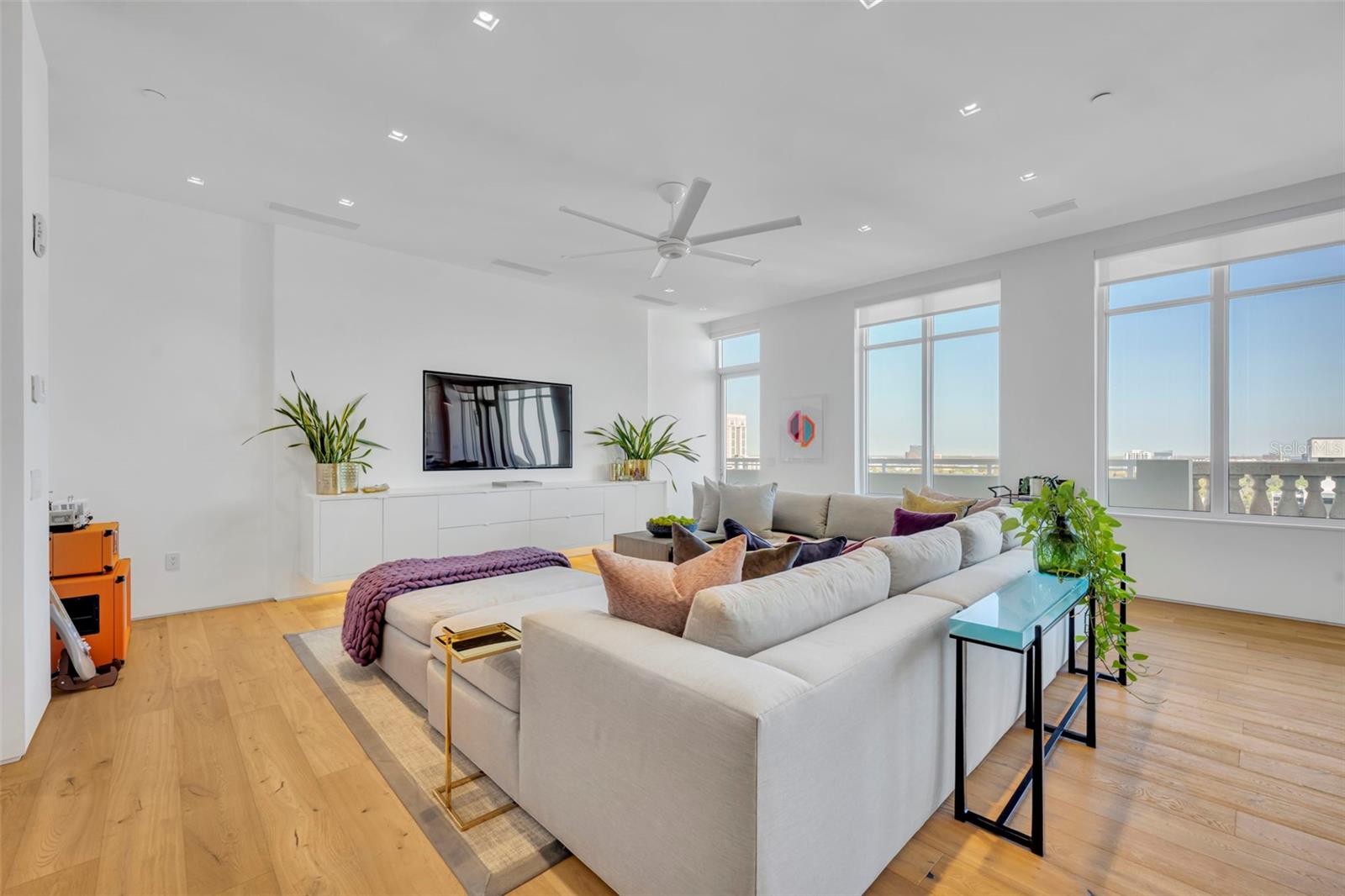 100 S EOLA DRIVE PH 116