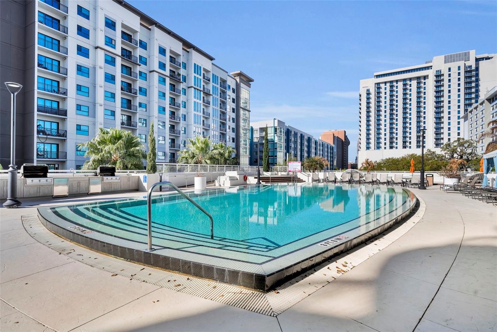 SANCTUARY DOWNTOWN - Residential