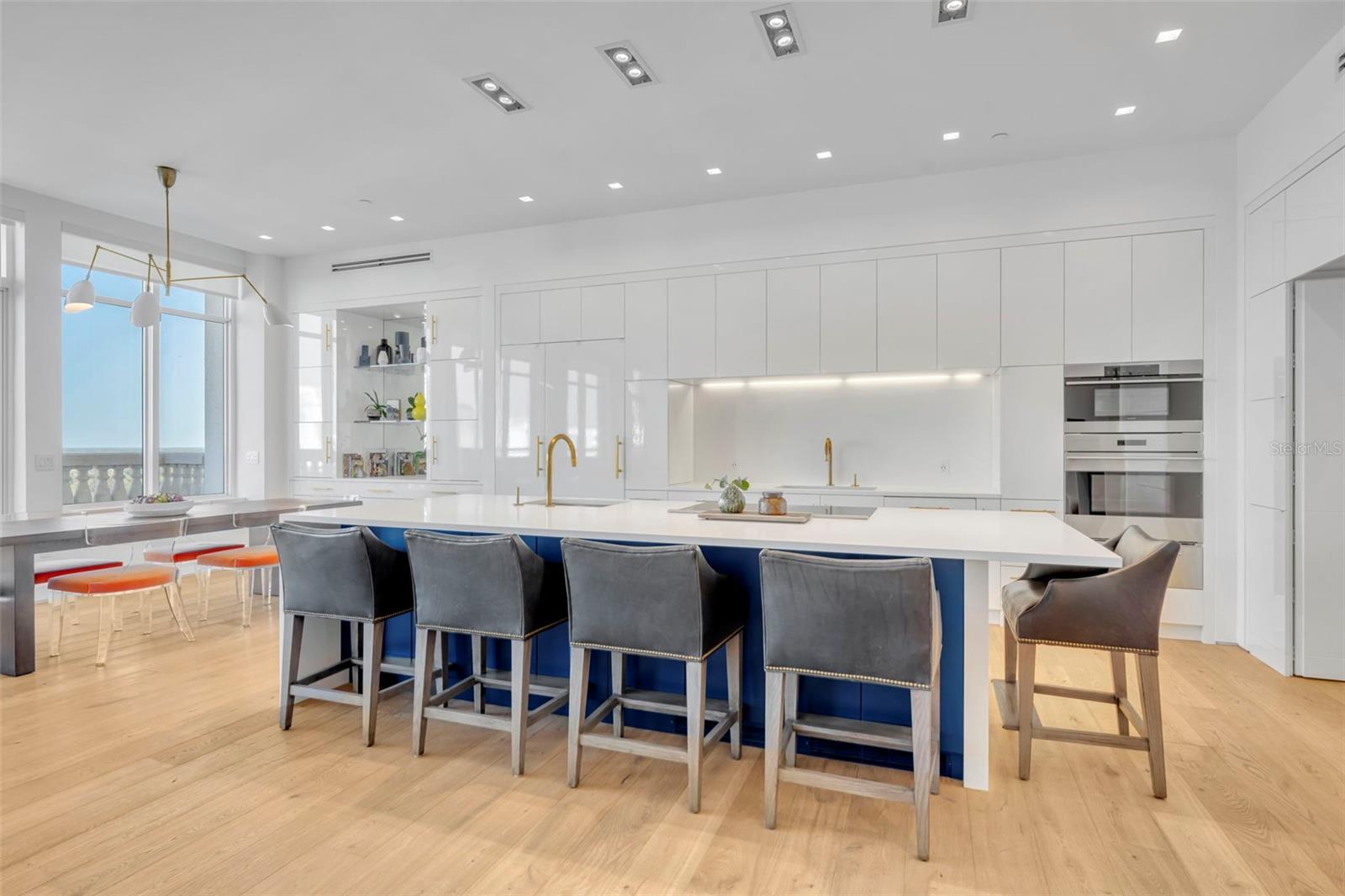 SANCTUARY DOWNTOWN - Residential