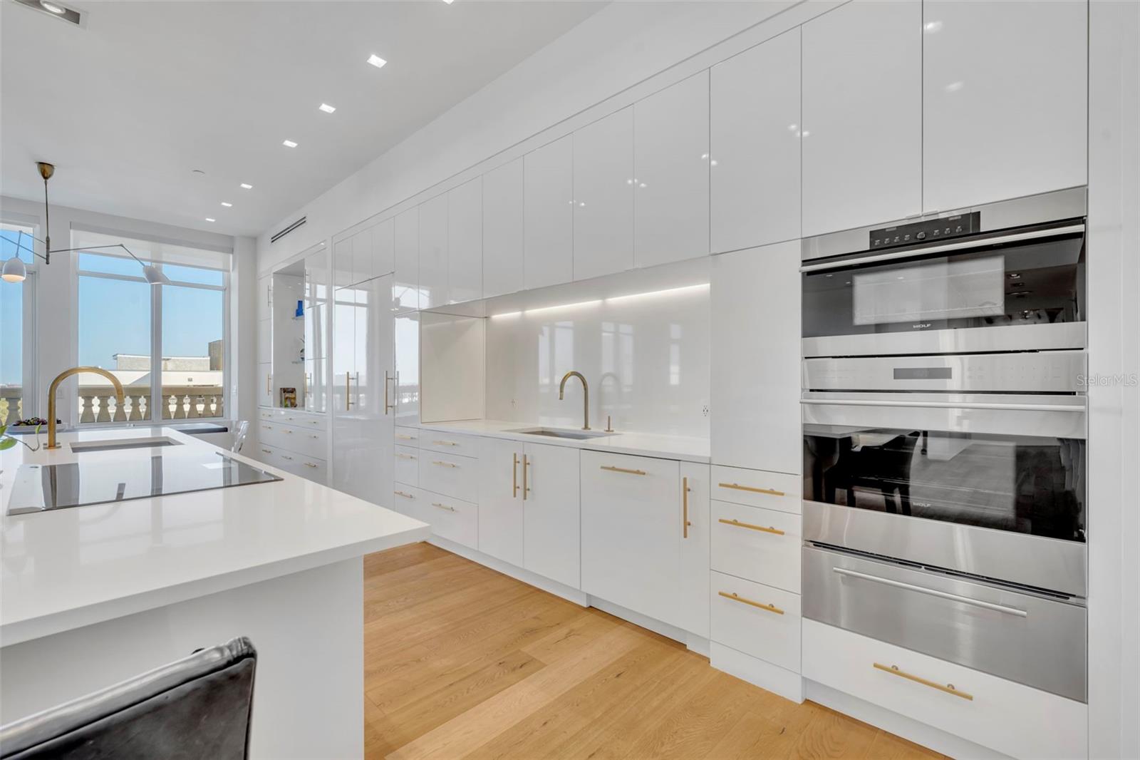 SANCTUARY DOWNTOWN - Residential