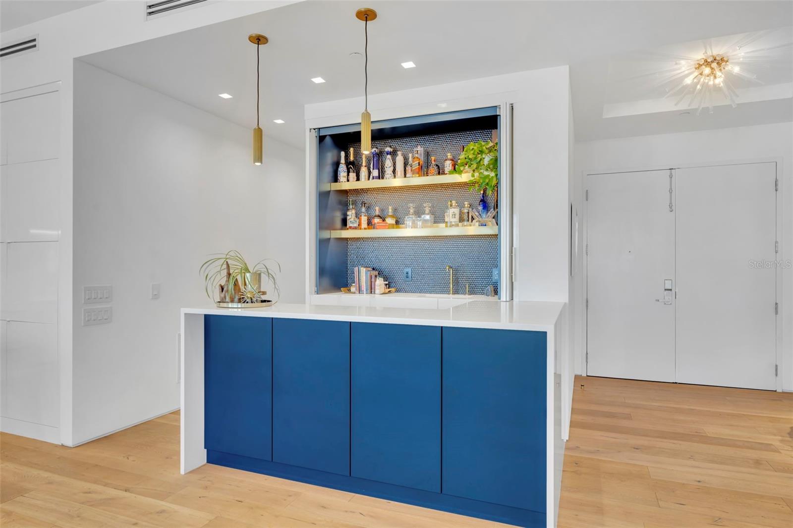 SANCTUARY DOWNTOWN - Residential