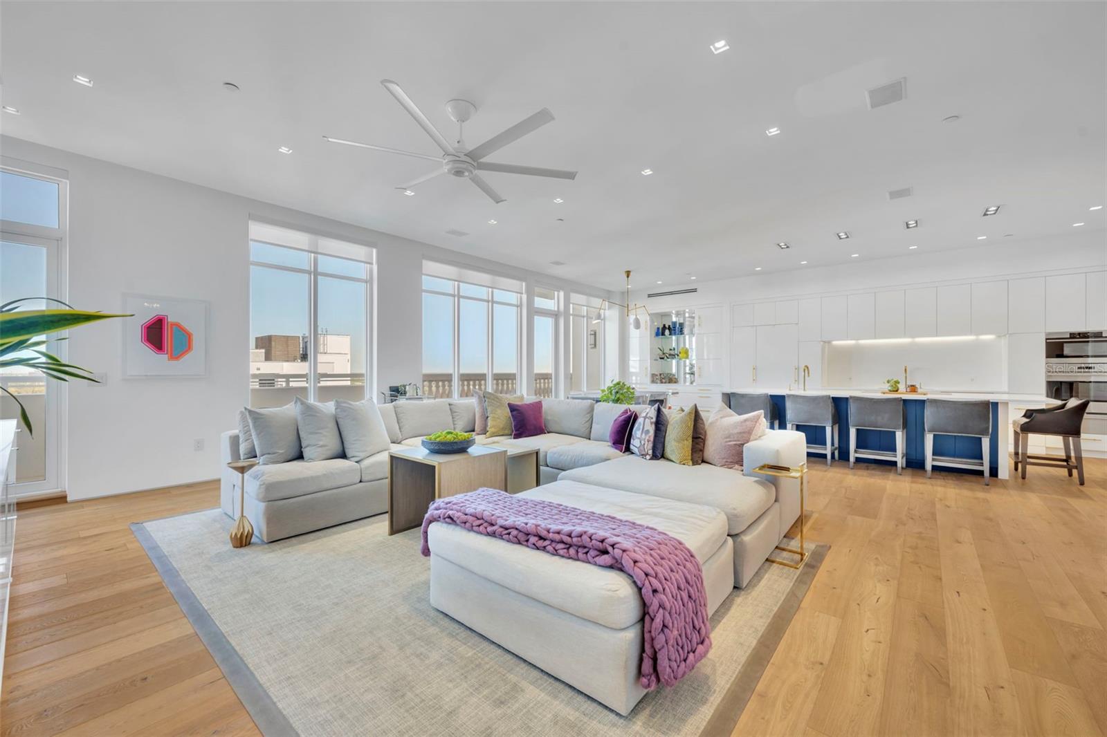 SANCTUARY DOWNTOWN - Residential