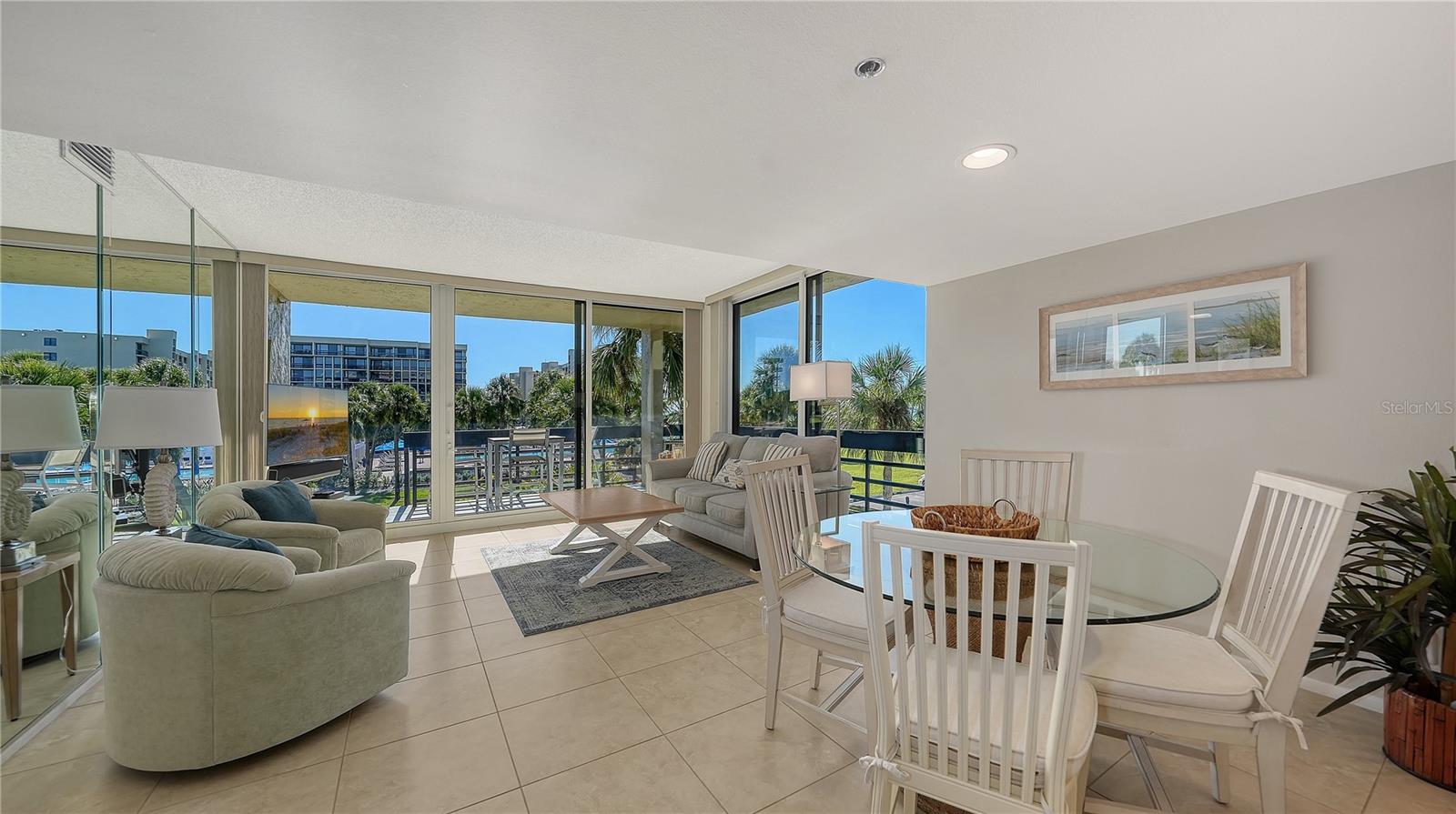 BEACHPLACE I - Residential