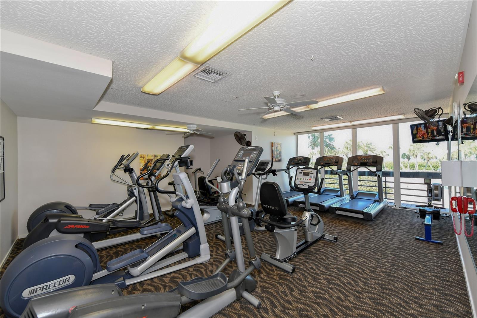 BEACHPLACE I - Residential