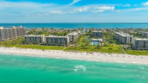 Photo of 1125 Gulf Of Mexico Drive #101, Longboat Key, FL 34228 (MLS # A4672544)