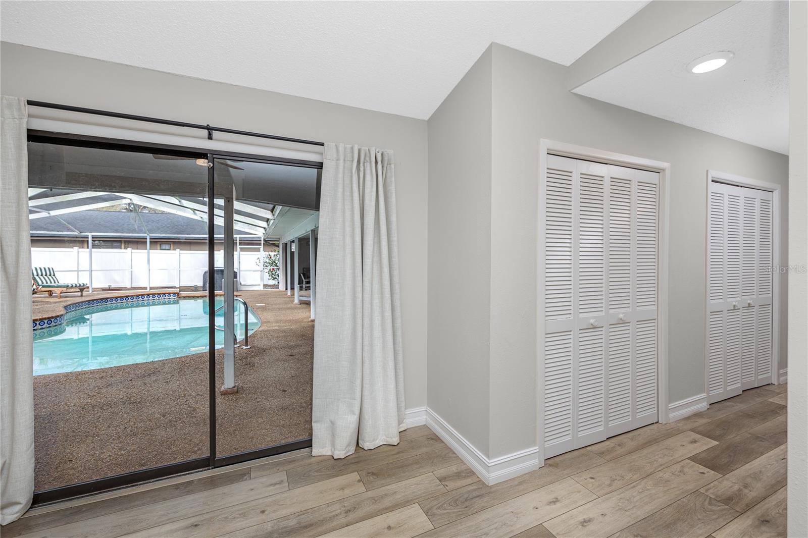 BAY WOODS-UNIT I - Residential