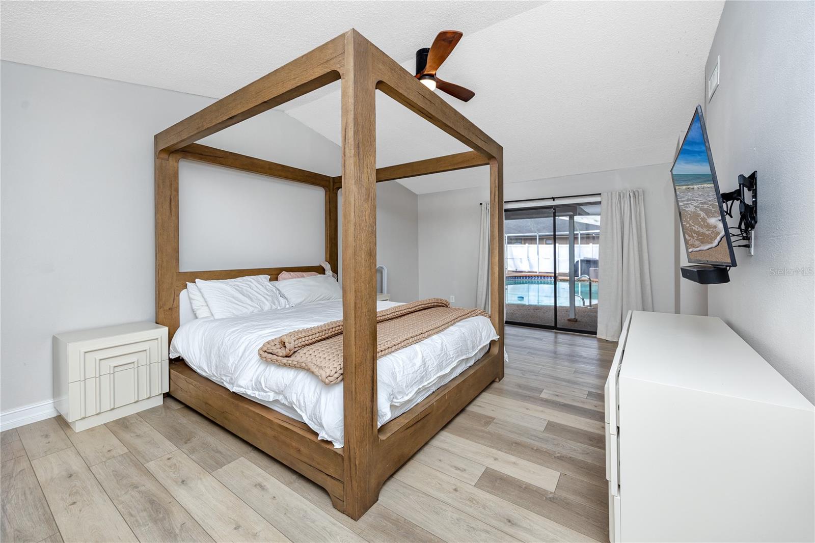 BAY WOODS-UNIT I - Residential