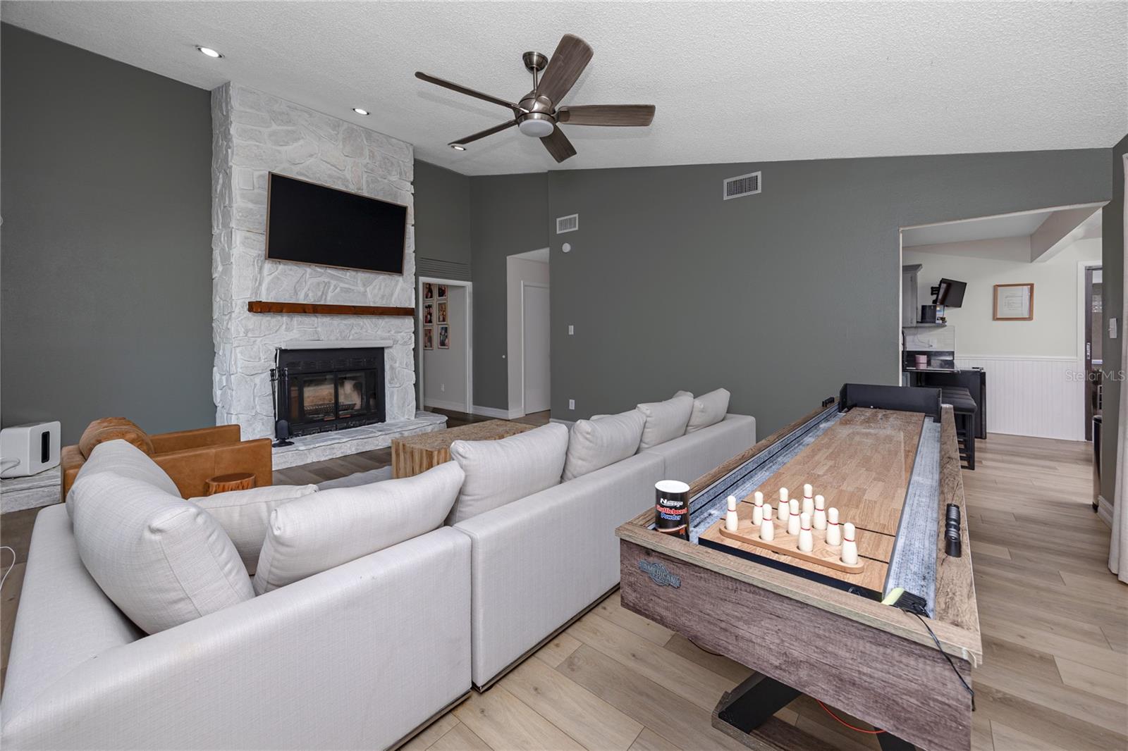 BAY WOODS-UNIT I - Residential