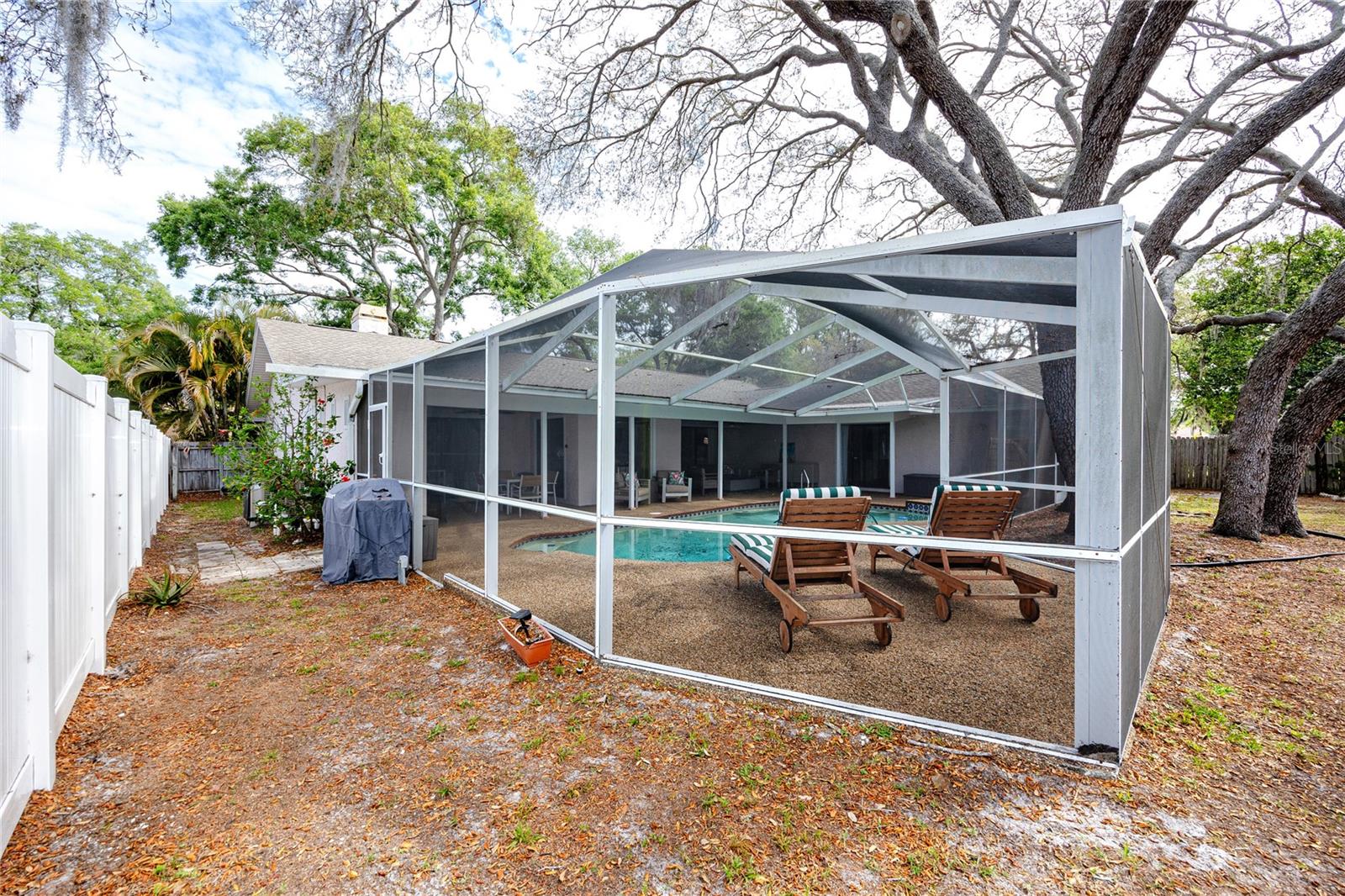 BAY WOODS-UNIT I - Residential