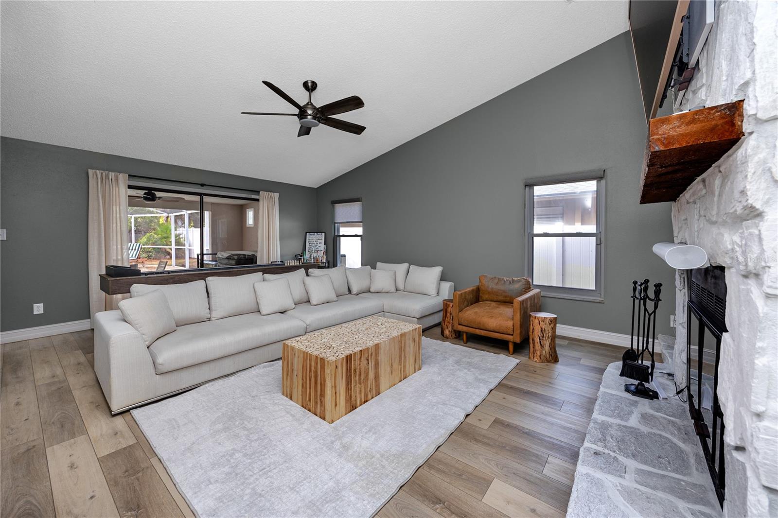 BAY WOODS-UNIT I - Residential