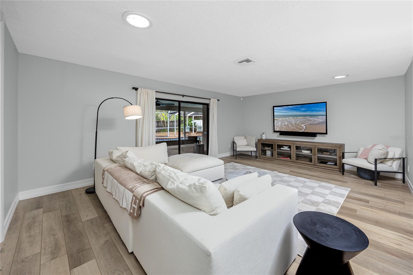 BAY WOODS-UNIT I - Residential