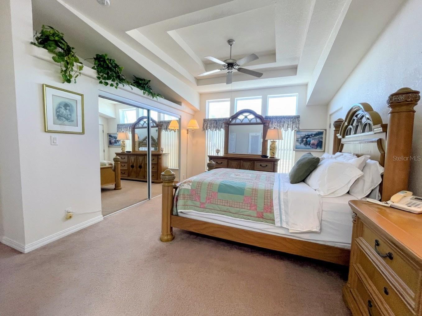 COUNTRY CLUB ESTATES - Residential