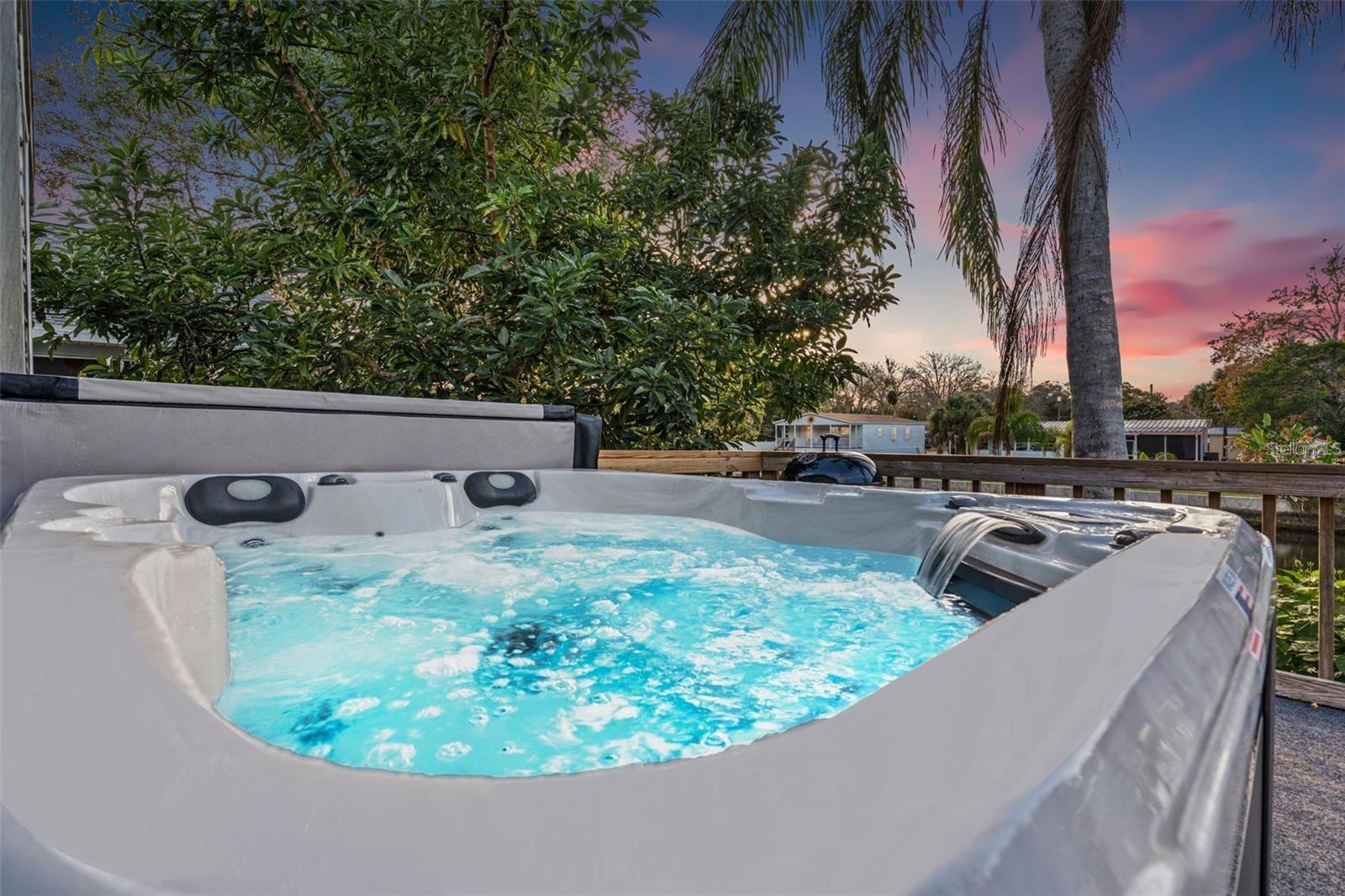 WEEKI WACHEE RIVER RETREATS - Residential Lease