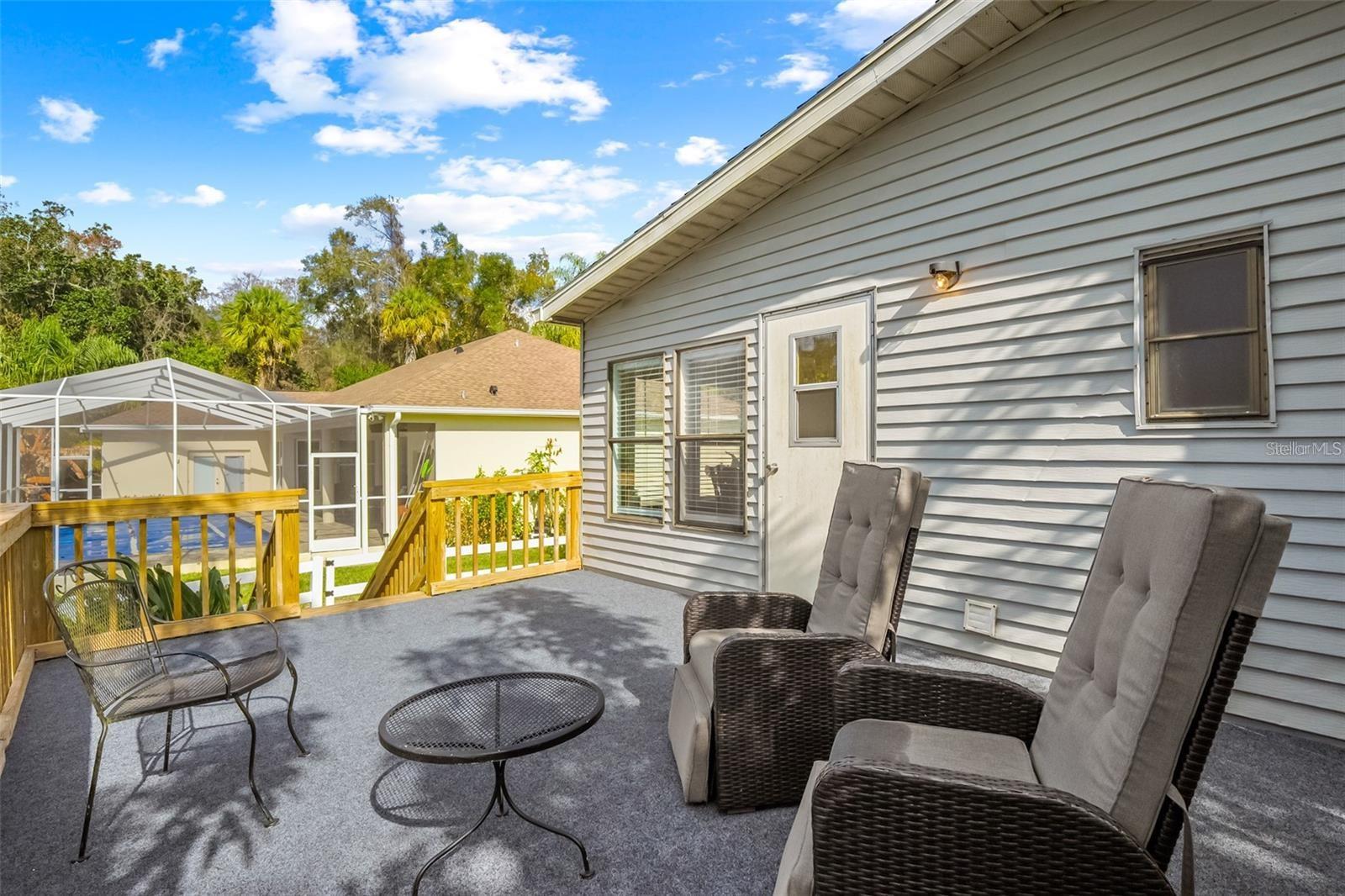 WEEKI WACHEE RIVER RETREATS - Residential Lease