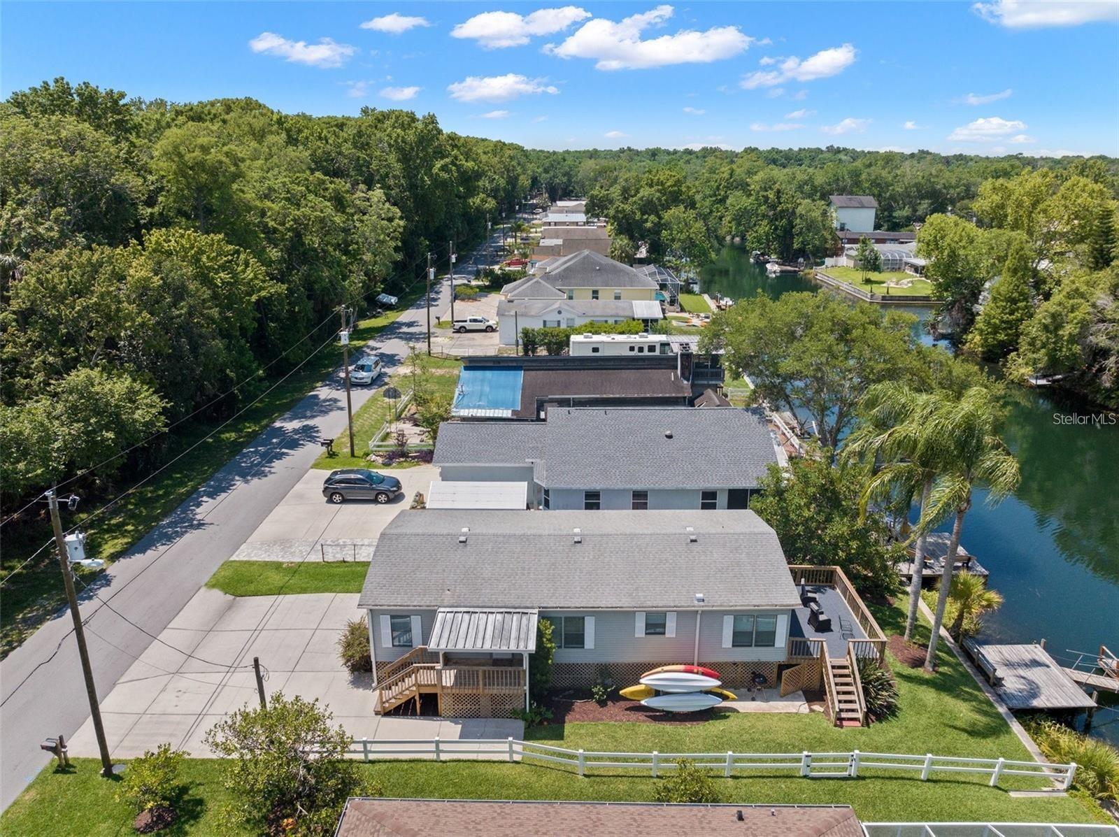 WEEKI WACHEE RIVER RETREATS - Residential Lease