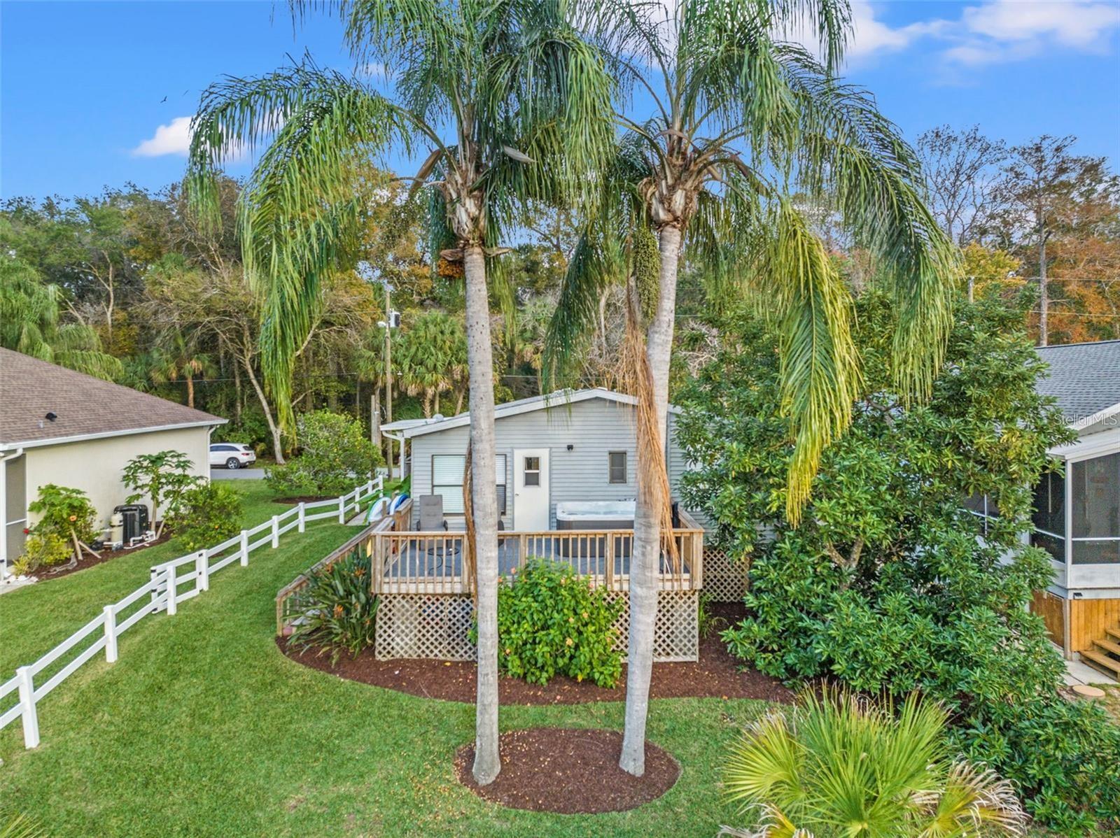 WEEKI WACHEE RIVER RETREATS - Residential Lease