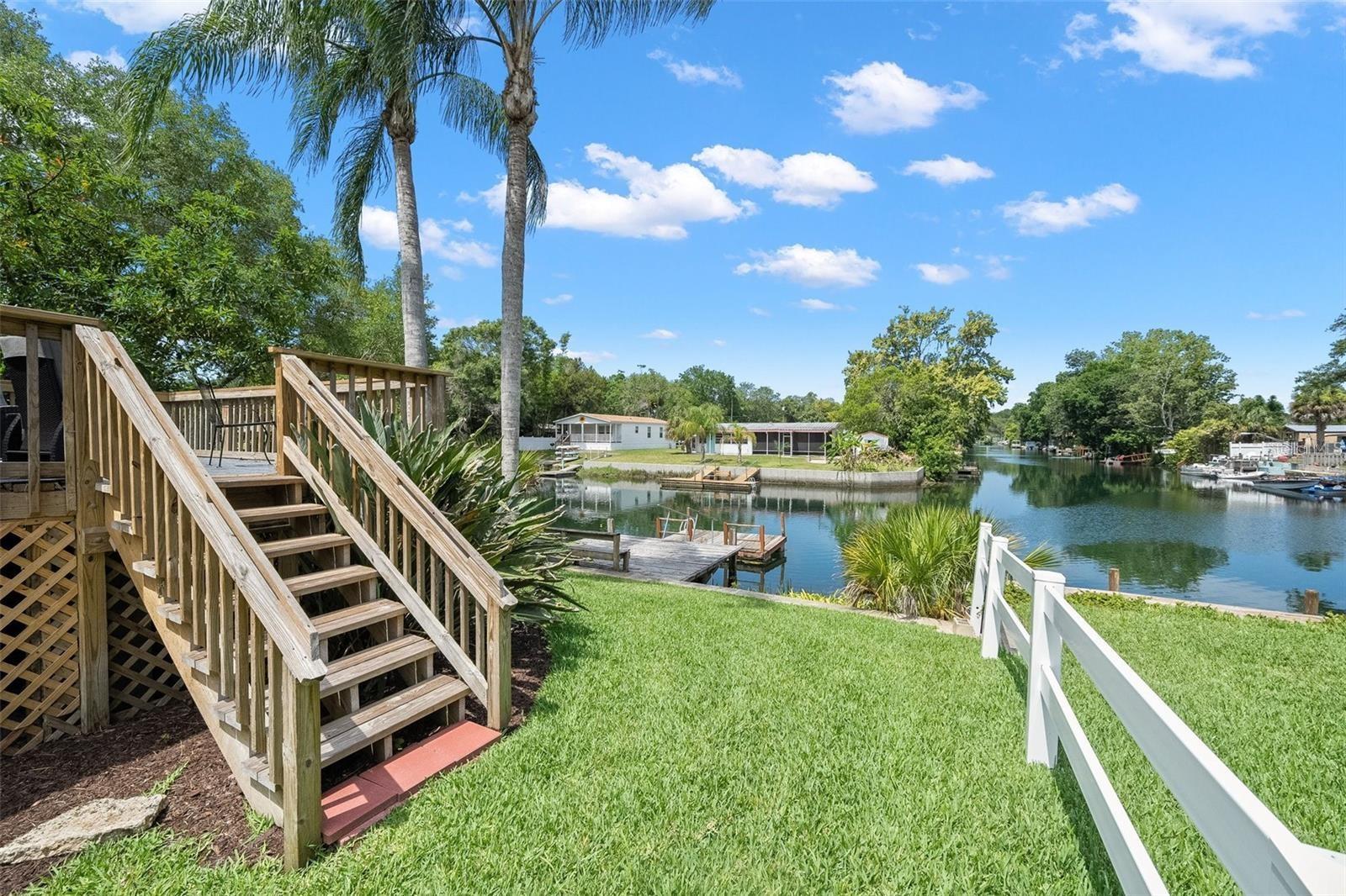 WEEKI WACHEE RIVER RETREATS - Residential Lease
