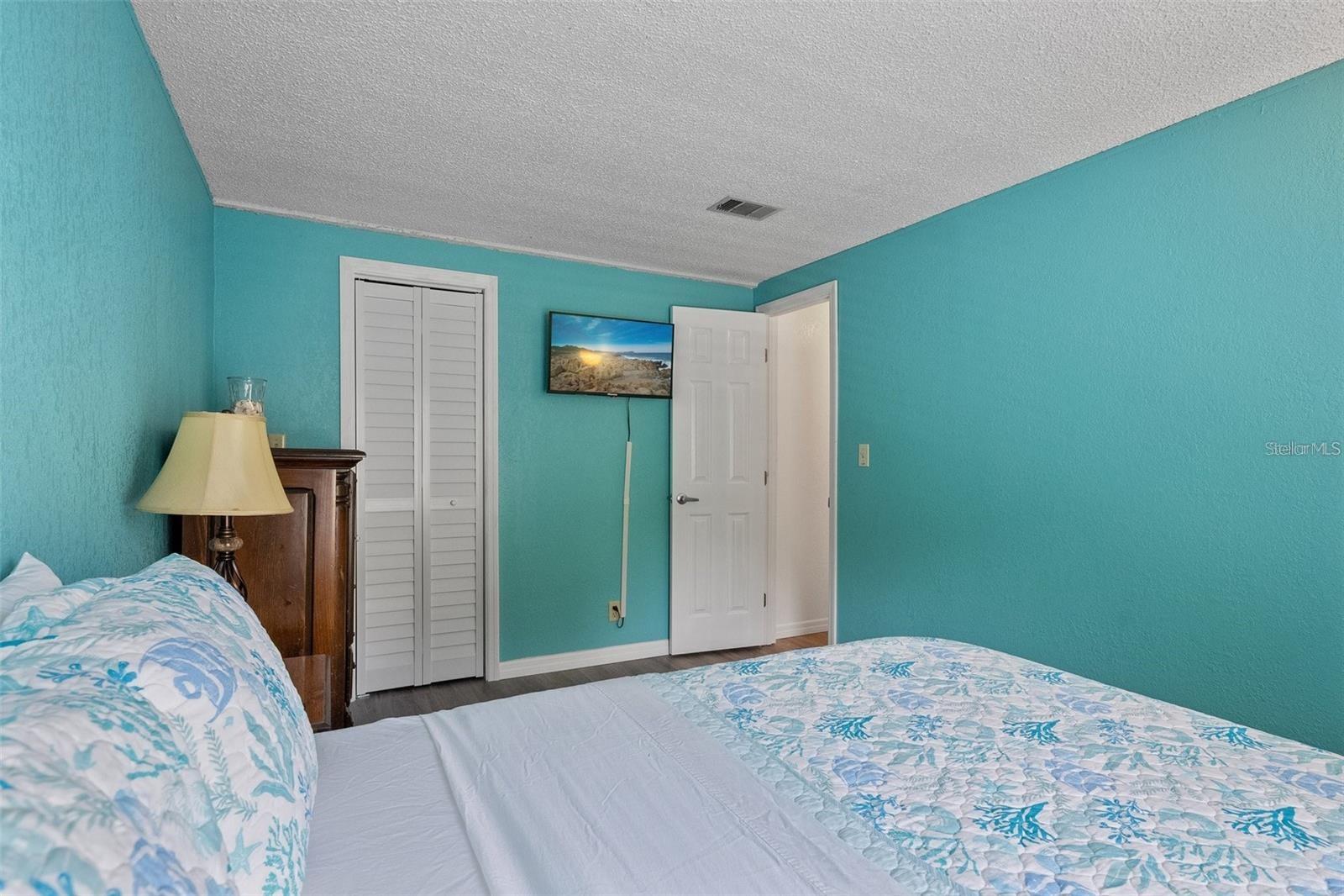 WEEKI WACHEE RIVER RETREATS - Residential Lease