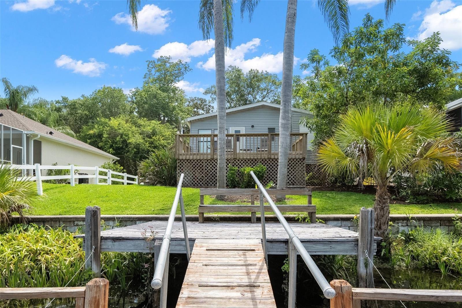 WEEKI WACHEE RIVER RETREATS - Residential Lease