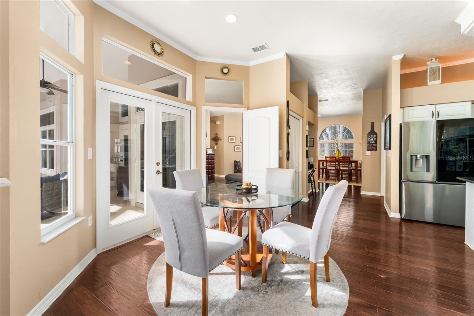 ASHTON - Residential