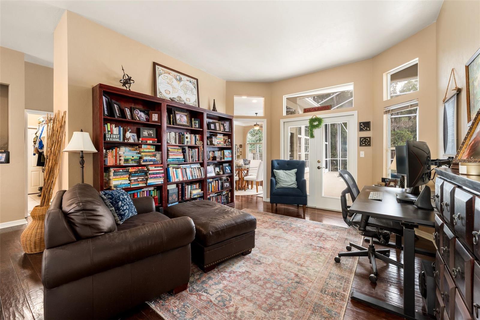 ASHTON - Residential