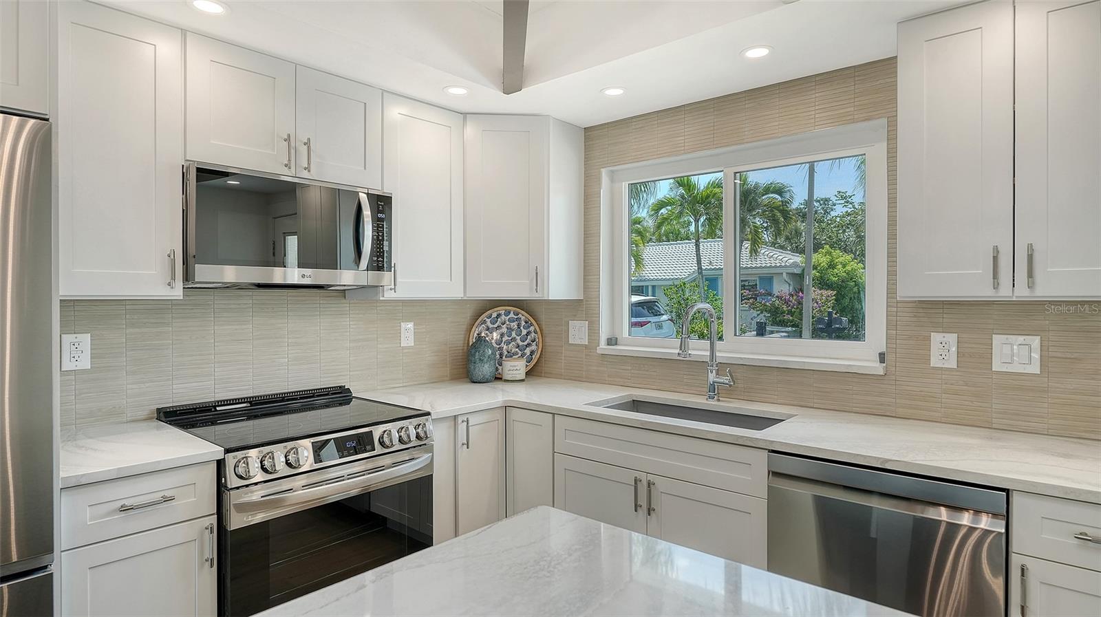 SPANISH MAIN YACHT CLUB CONDO - Residential