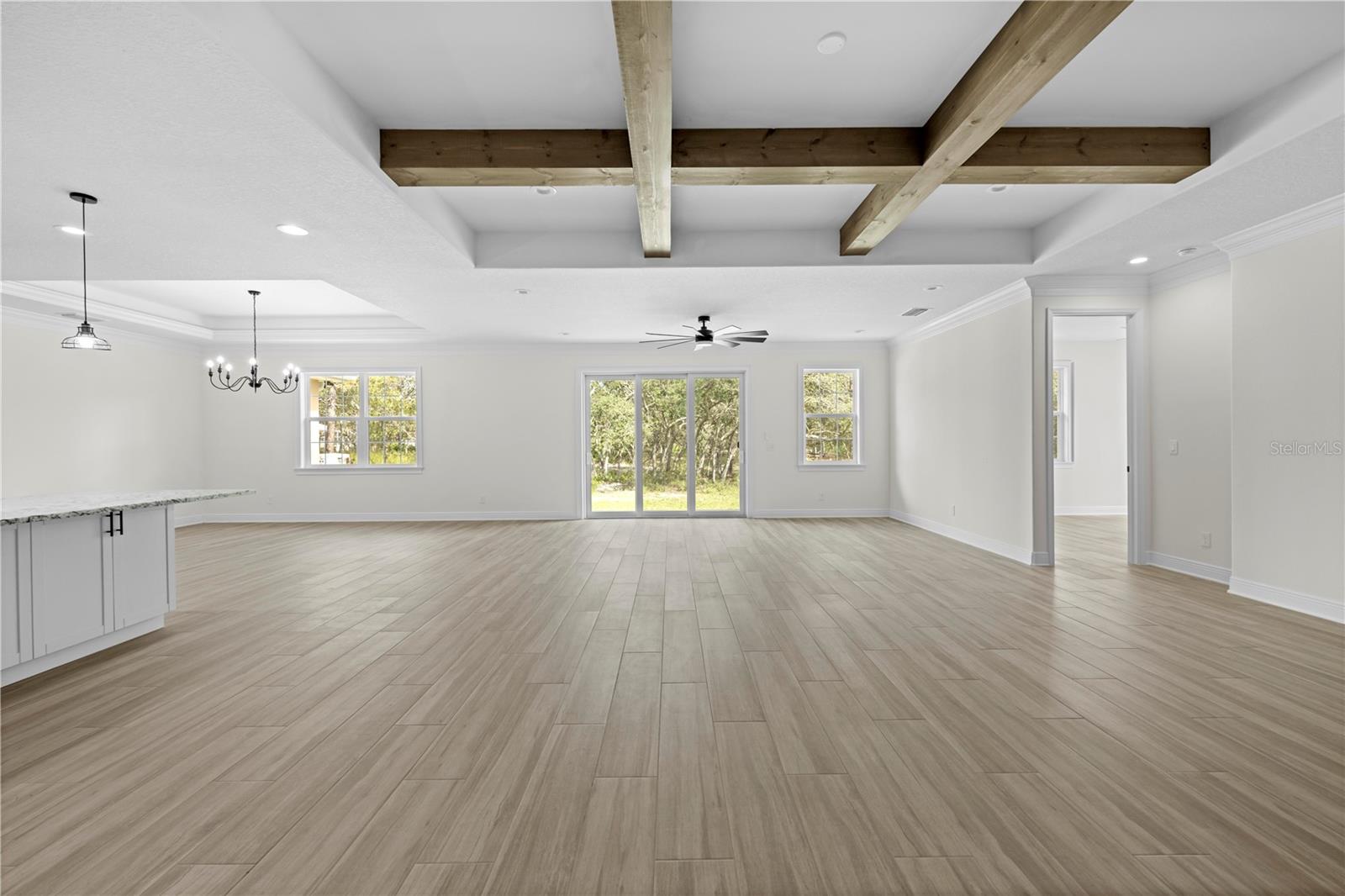 ROYAL HIGHLANDS - Residential