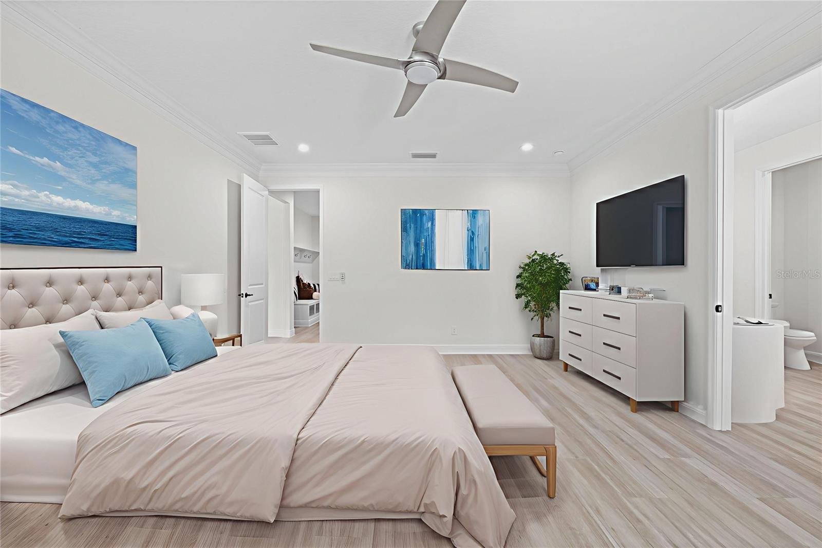 ROYAL HIGHLANDS - Residential