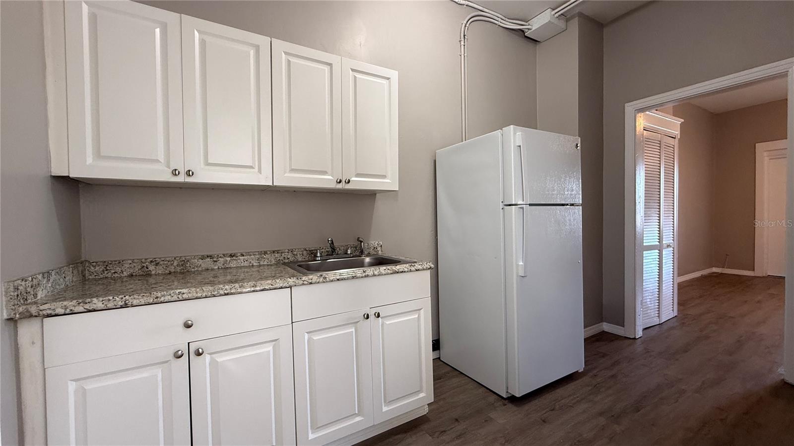 WAVERLY - Residential Lease