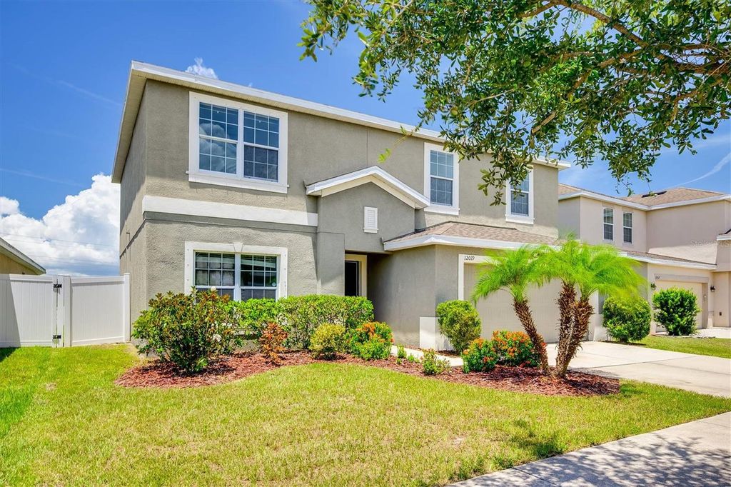 Photo of 12019 Grand Kempston Drive, Gibsonton, FL 33534 (MLS # TB8414084)